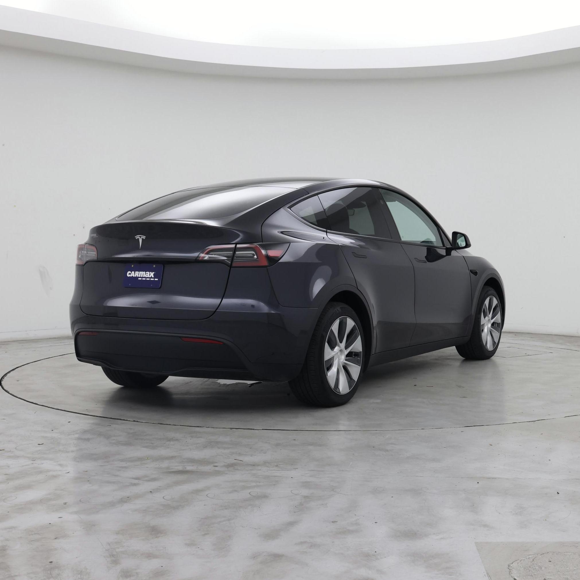 Thumbnail: 2024 Tesla Model Y - 8