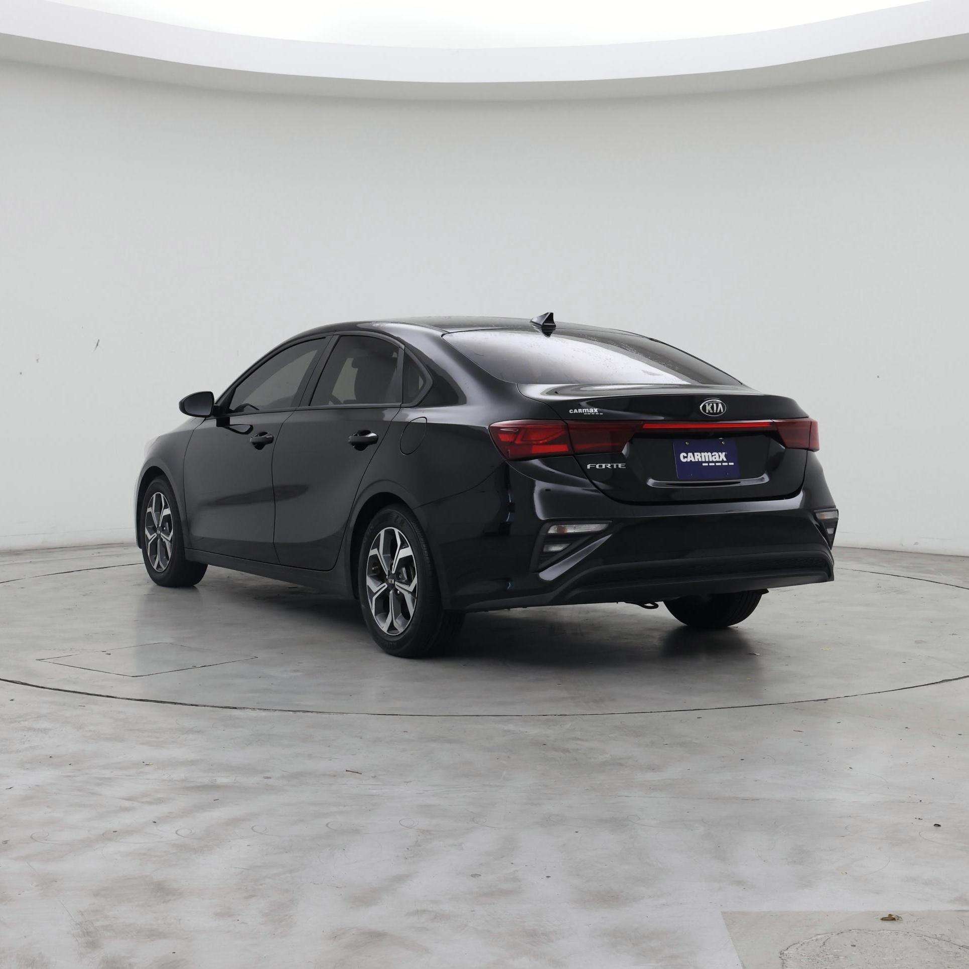 Thumbnail: 2021 Kia Forte - 2