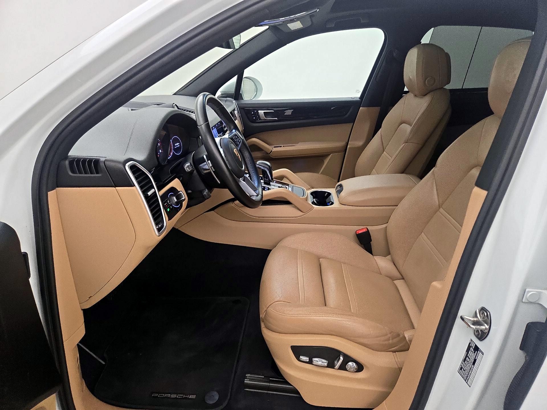 Thumbnail: 2019 Porsche Cayenne - 11