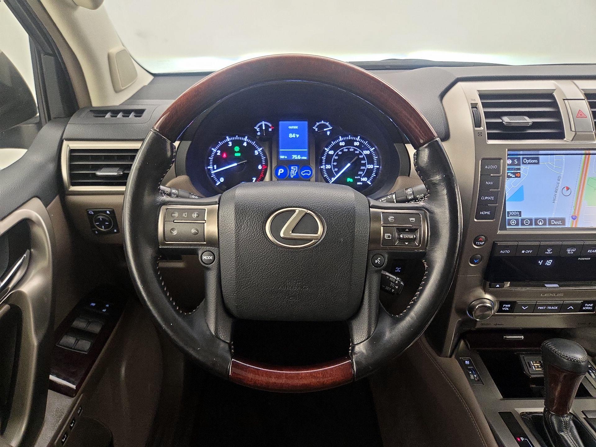 Thumbnail: 2017 Lexus GX - 10