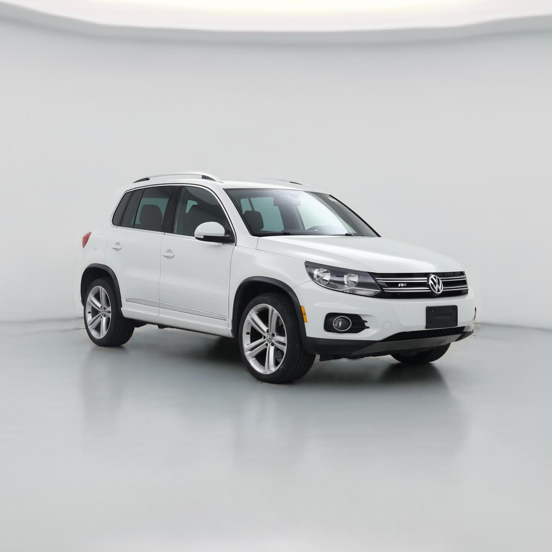 Thumbnail: 2016 Volkswagen Tiguan - 1
