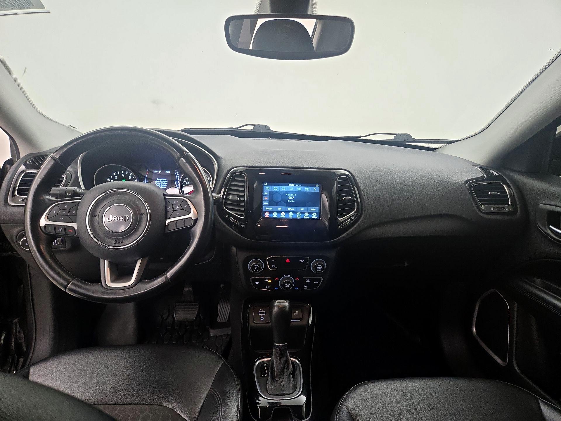 Thumbnail: 2020 Jeep Compass - 9