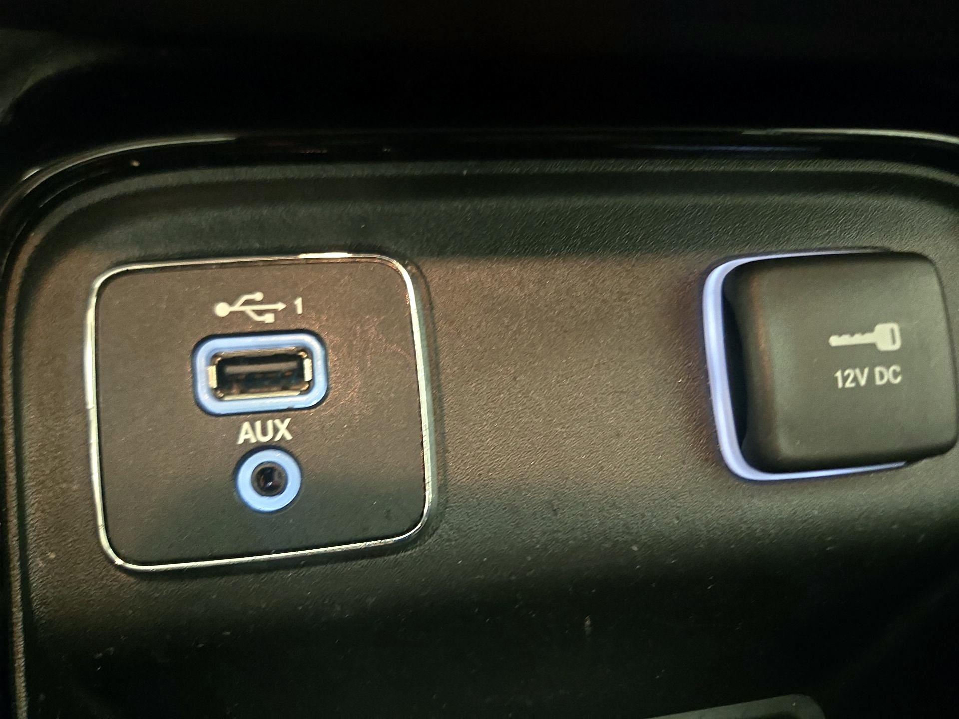 Thumbnail: 2020 Jeep Compass - 18