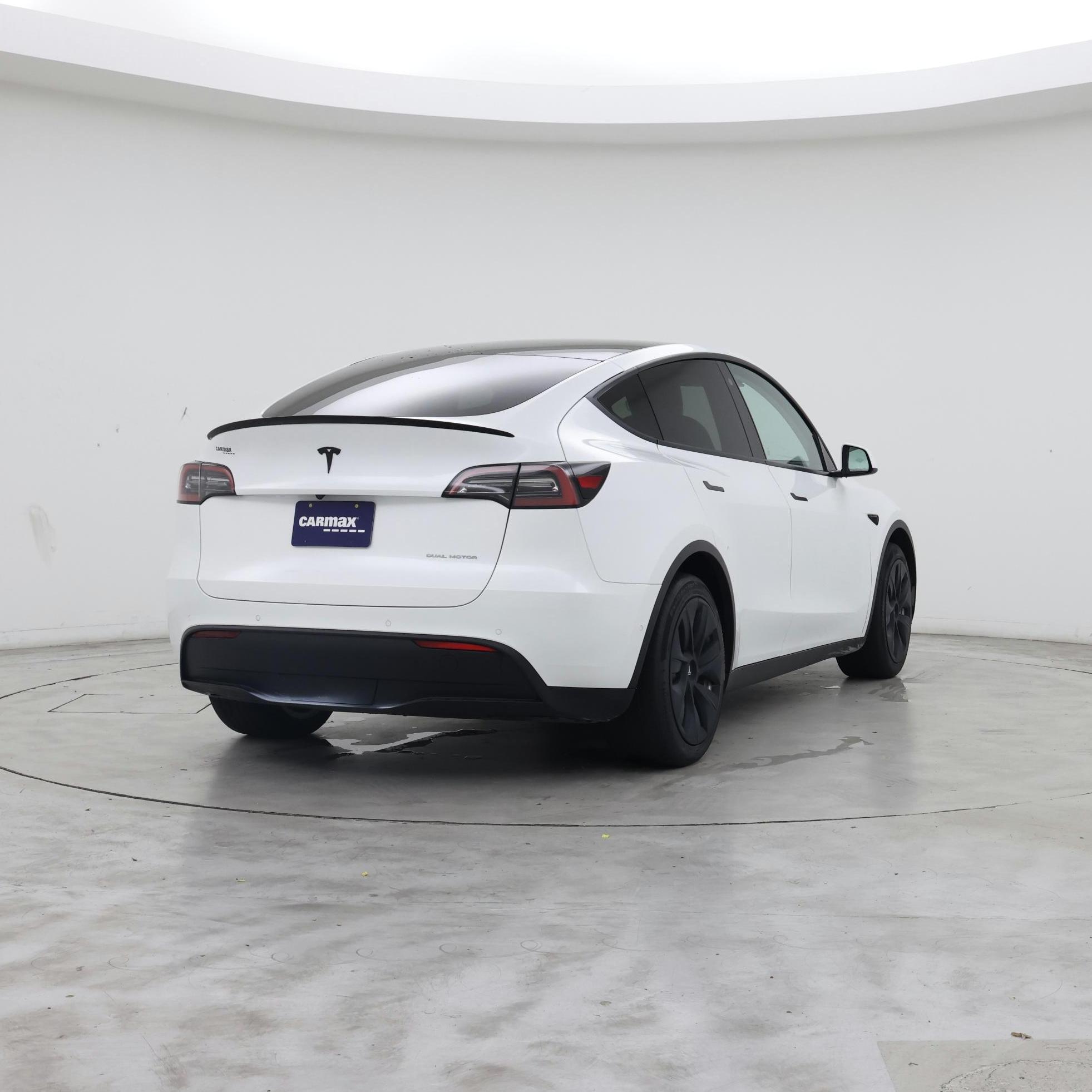 Thumbnail: 2022 Tesla Model Y - 8