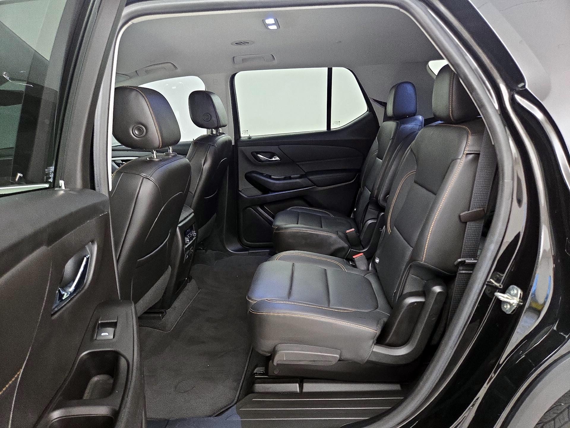 Thumbnail: 2020 Chevrolet Traverse - 19