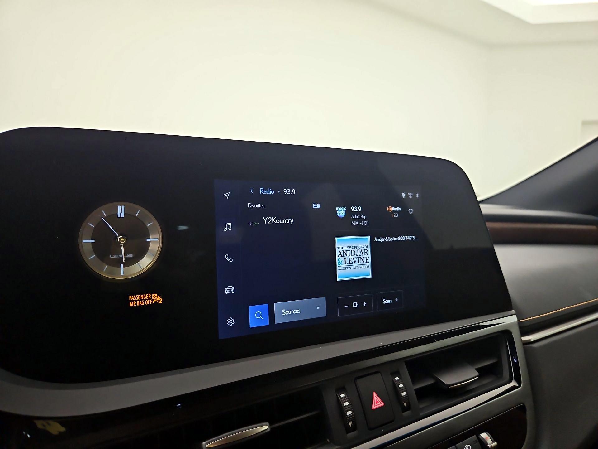 Thumbnail: 2025 Lexus ES - 15