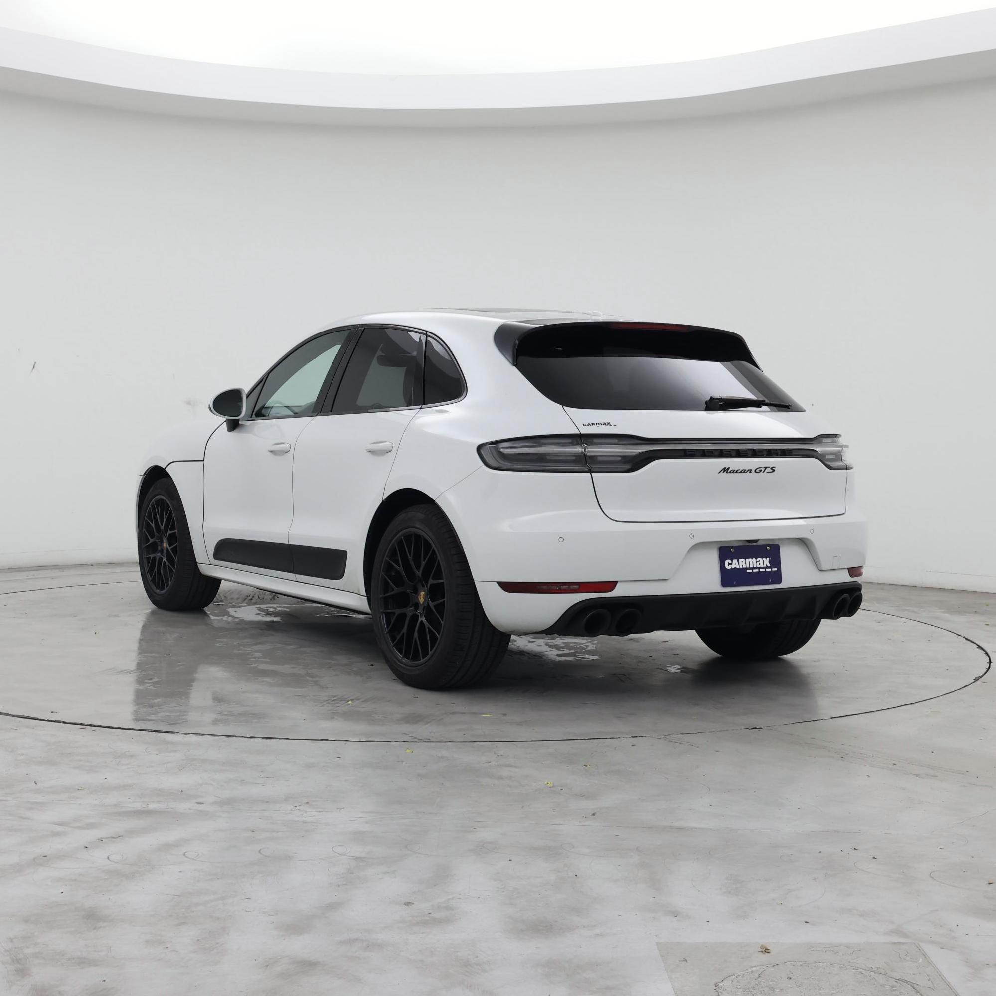 Thumbnail: 2021 Porsche Macan - 2