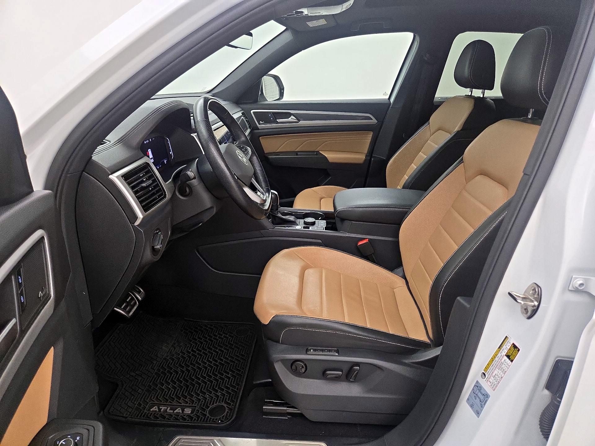 Thumbnail: 2022 Volkswagen Atlas - 11