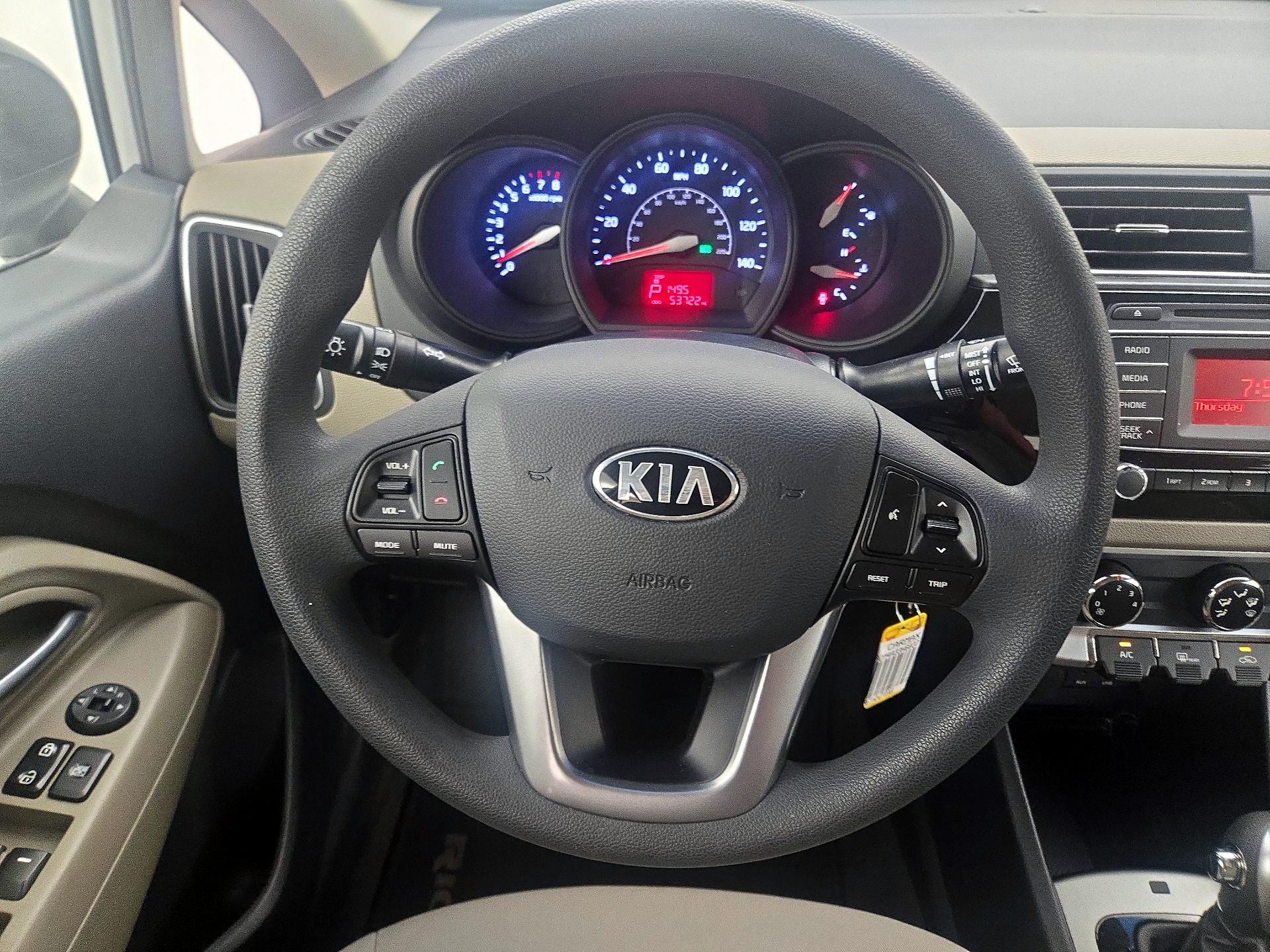 Thumbnail: 2017 Kia Rio - 10