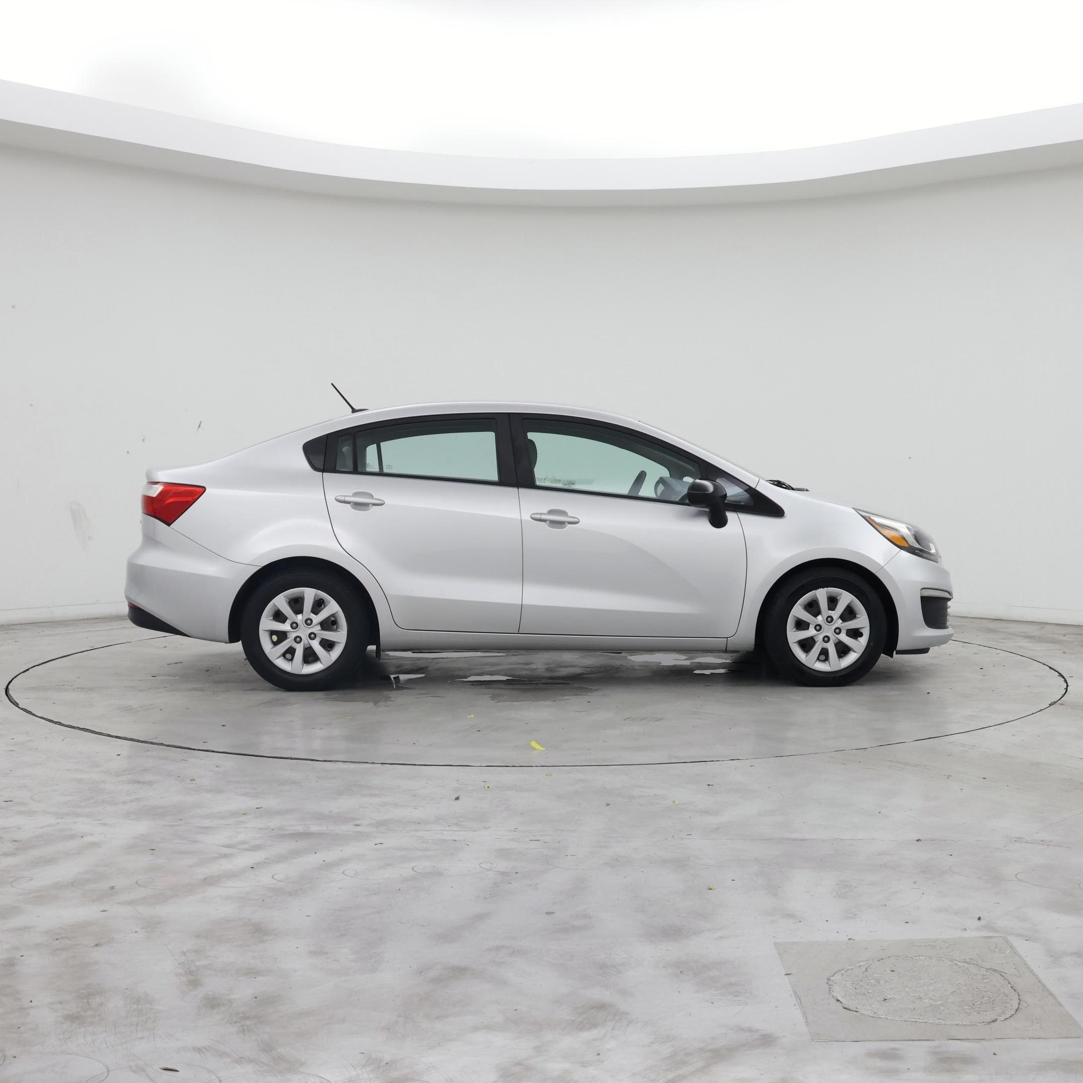 Thumbnail: 2017 Kia Rio - 7