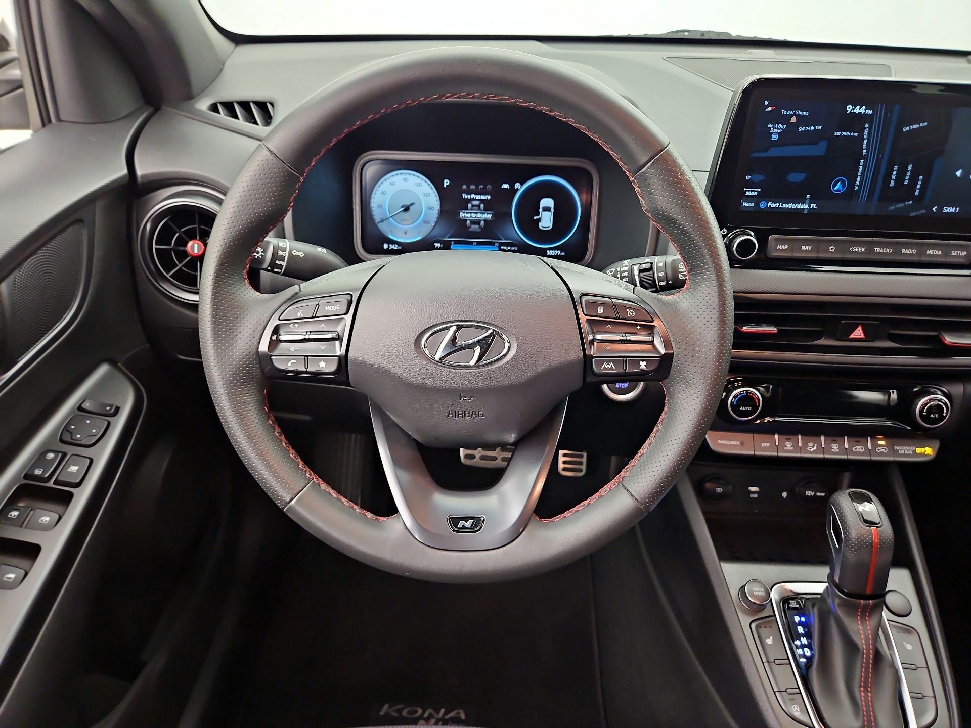 Thumbnail: 2022 Hyundai Kona - 10