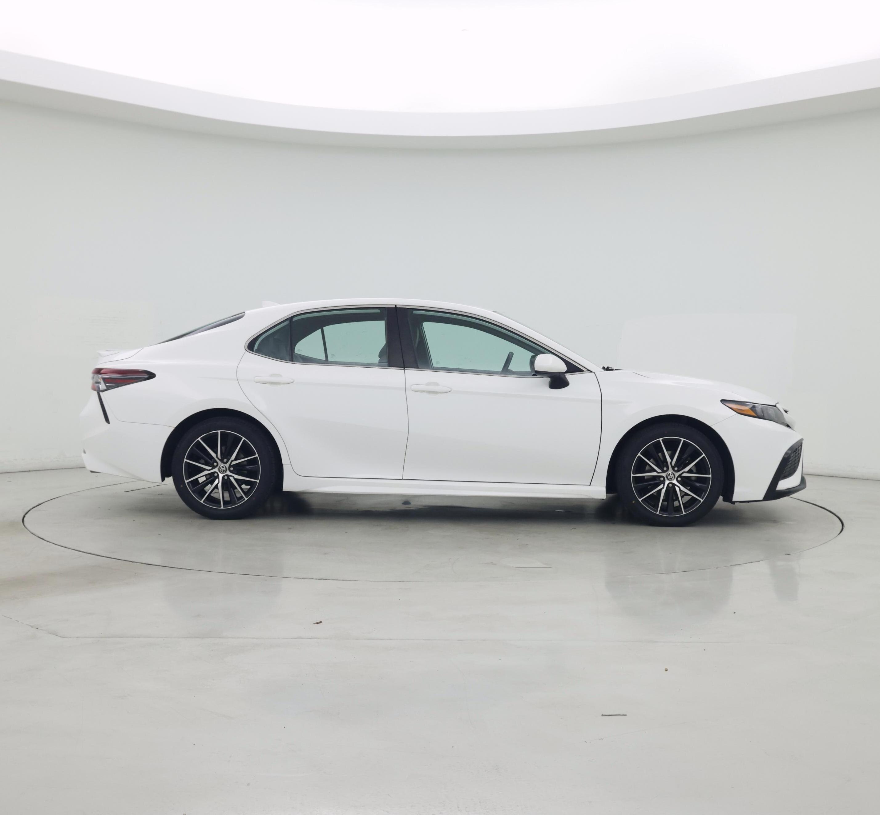 Thumbnail: 2021 Toyota Camry - 7