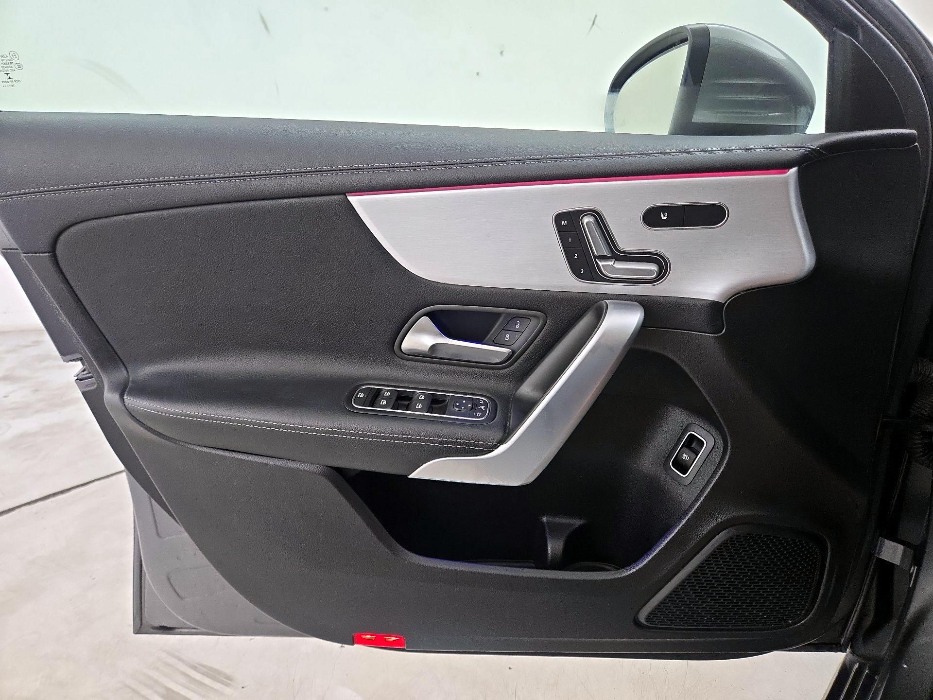 Thumbnail: 2019 Mercedes-Benz A-Class - 12