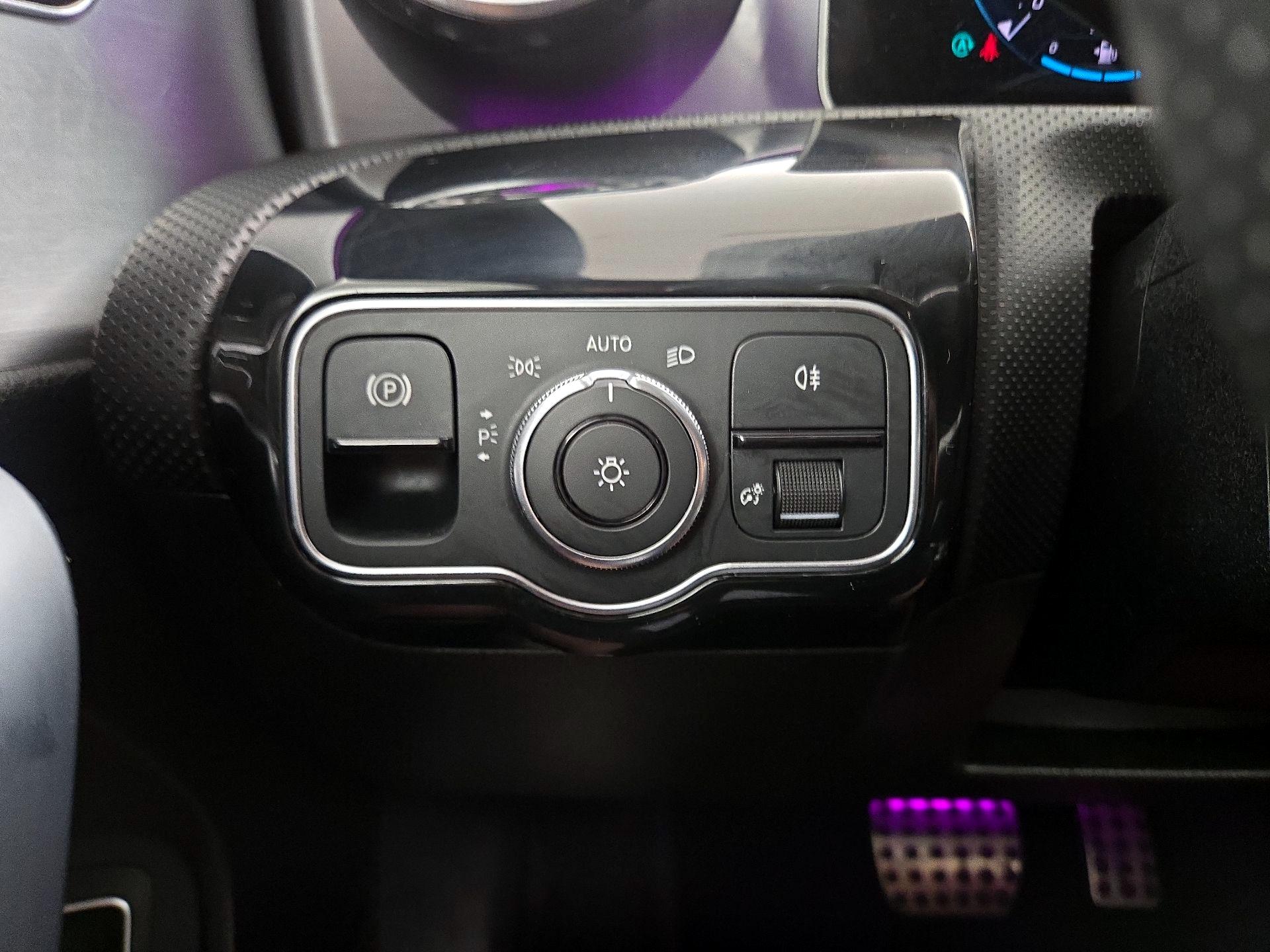Thumbnail: 2019 Mercedes-Benz A-Class - 13