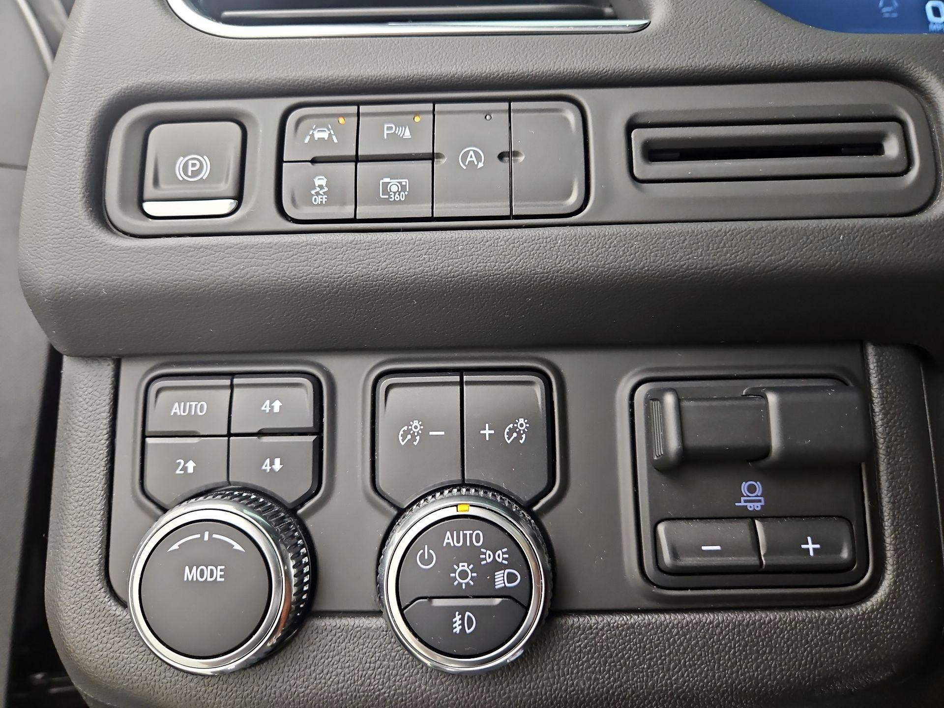 Thumbnail: 2024 GMC Yukon - 13