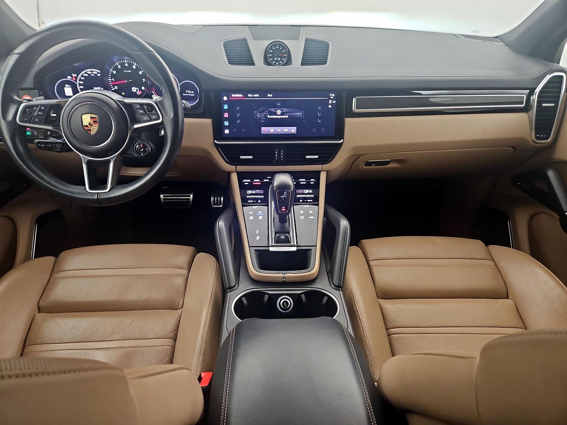 Thumbnail: 2023 Porsche Cayenne - 8