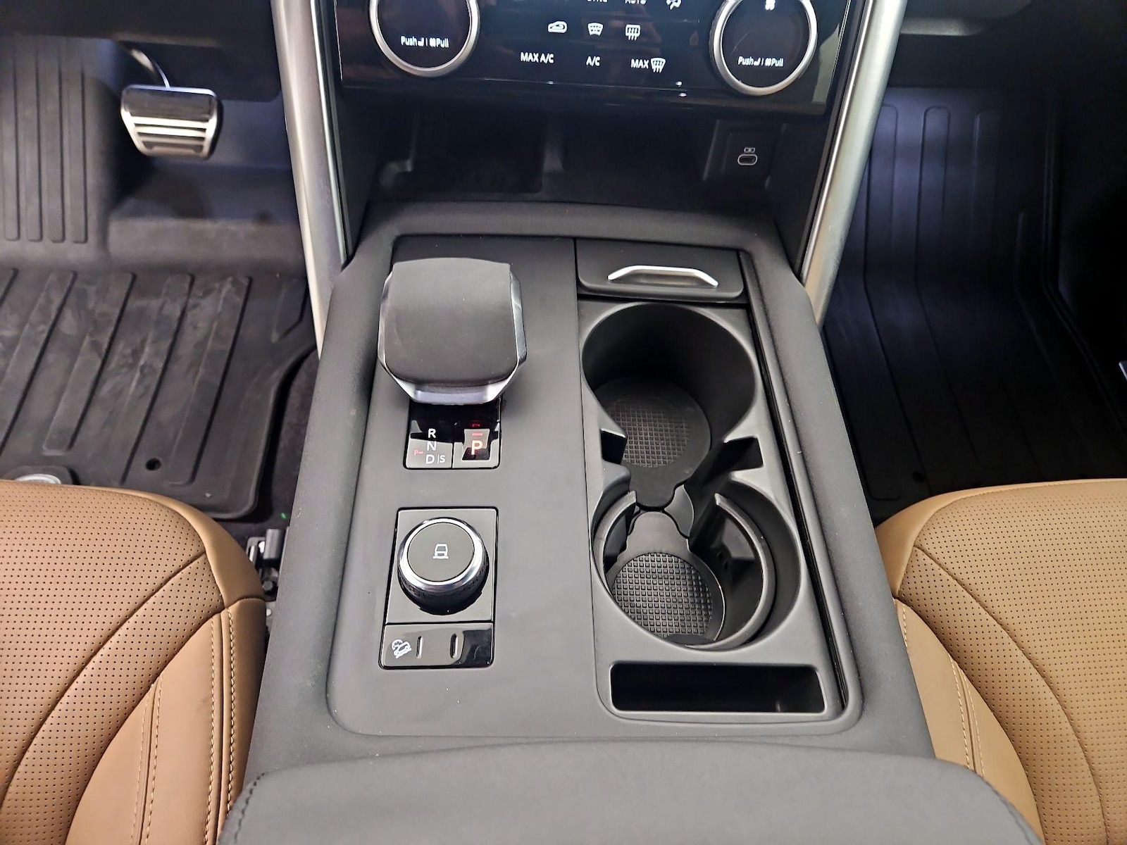 2023 Land Rover Discovery HSE R Dynamic - Photo 17