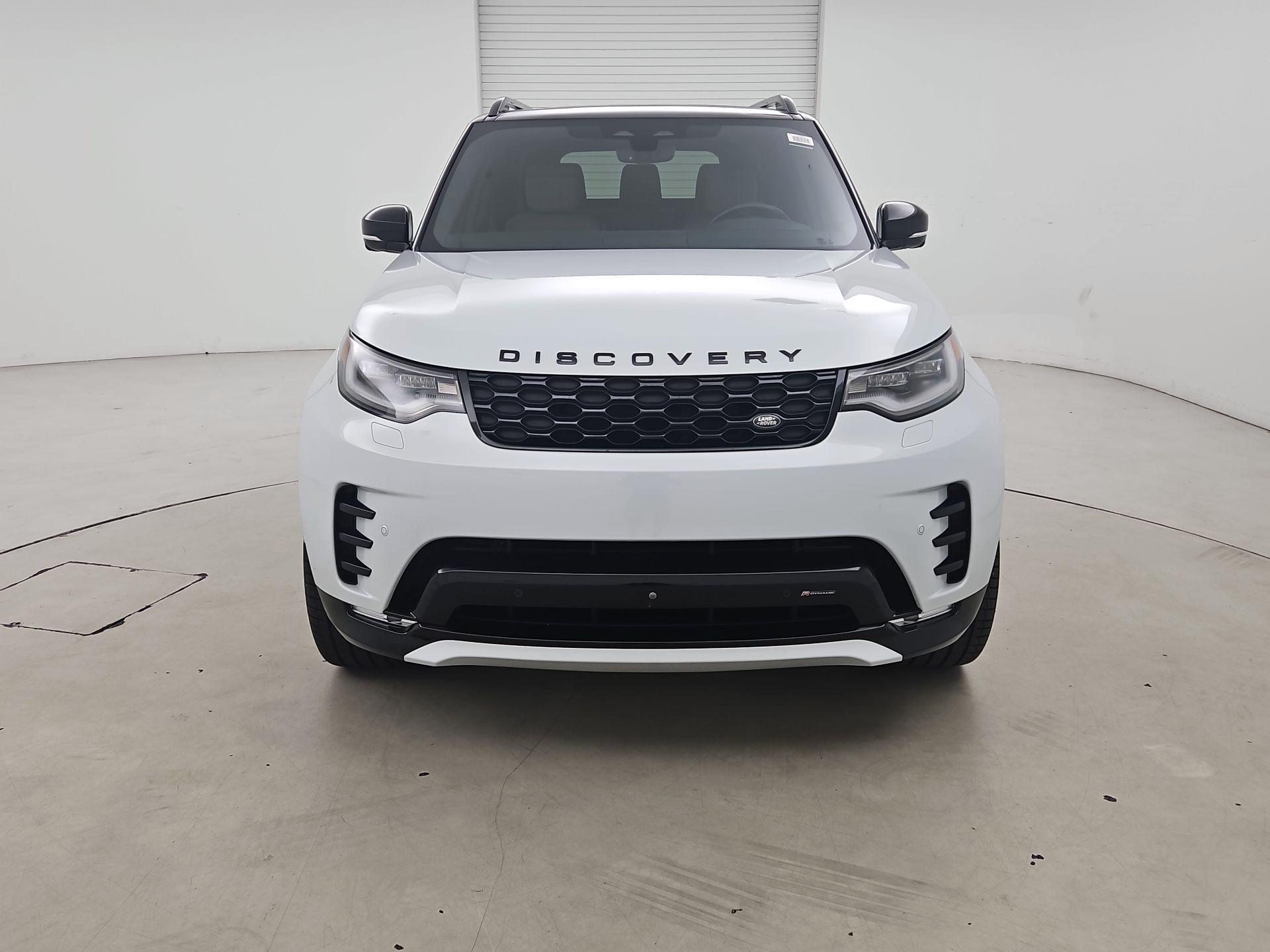 Thumbnail: 2023 Land Rover Discovery - 2