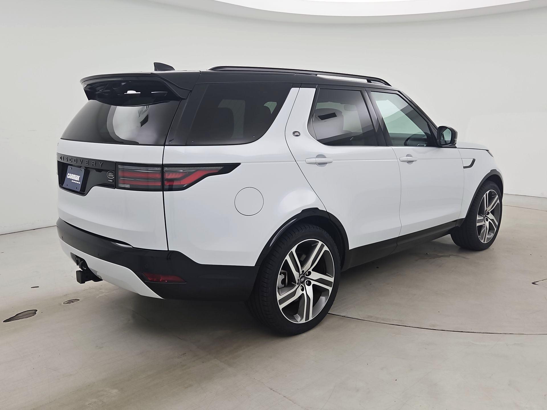 Thumbnail: 2023 Land Rover Discovery - 5