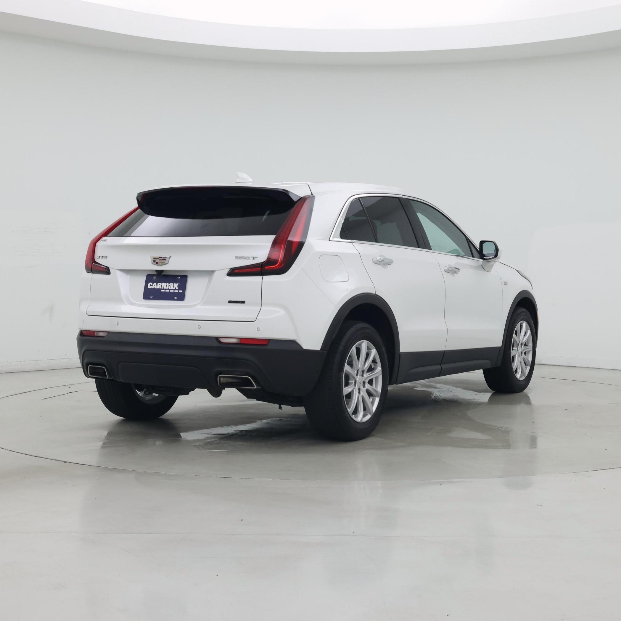 Thumbnail: 2023 Cadillac XT4 - 8