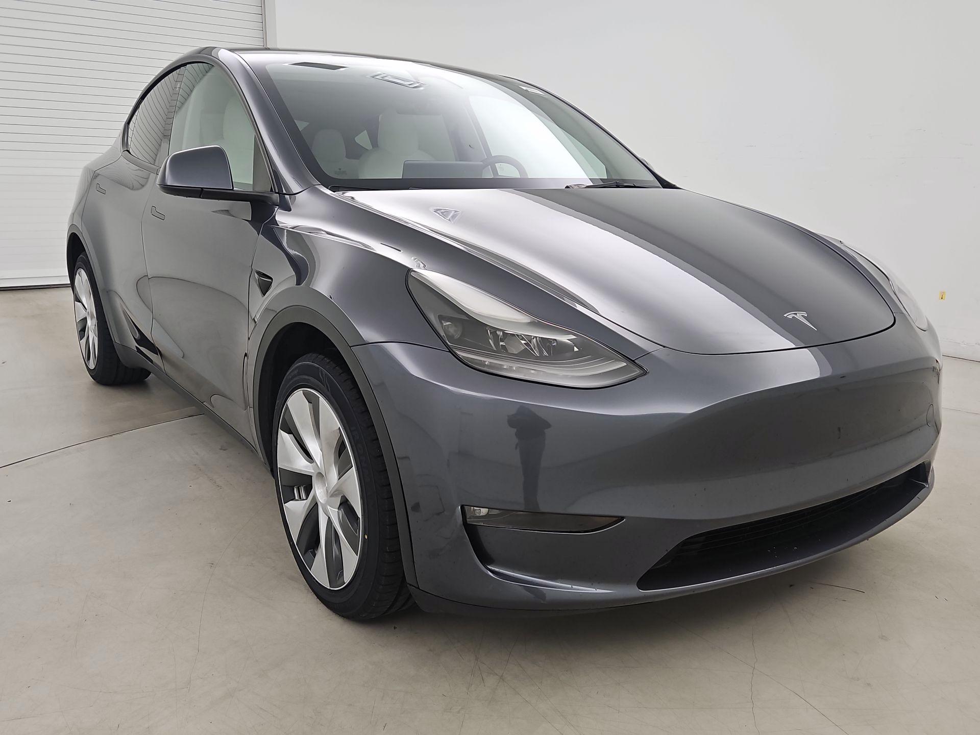 Thumbnail: 2023 Tesla Model Y - 1