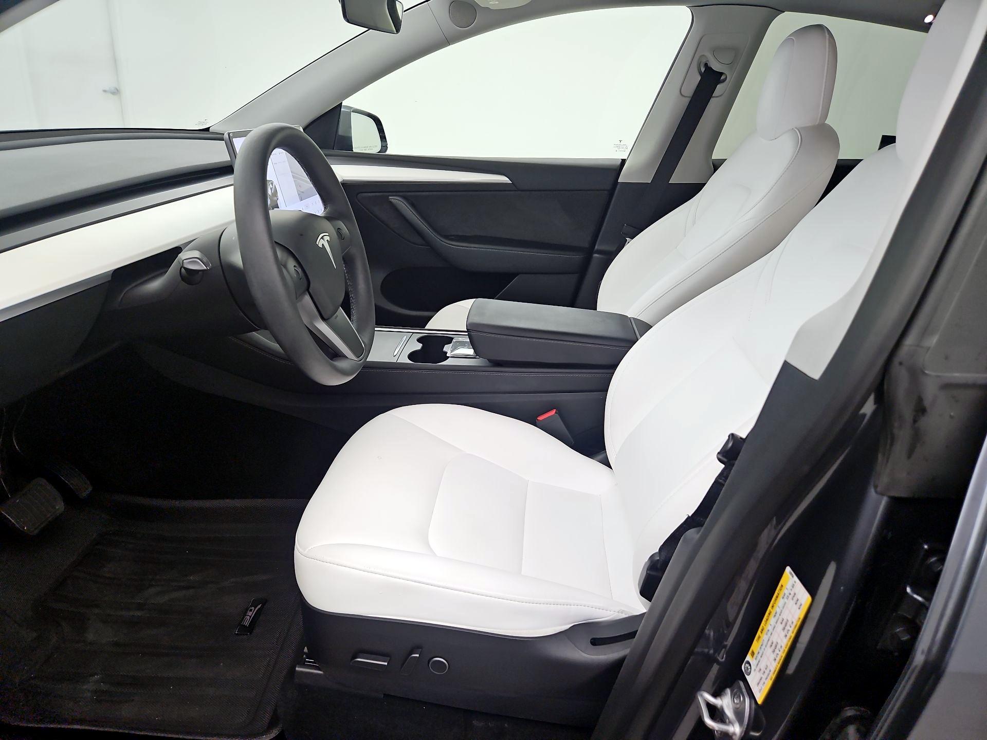 Thumbnail: 2023 Tesla Model Y - 9