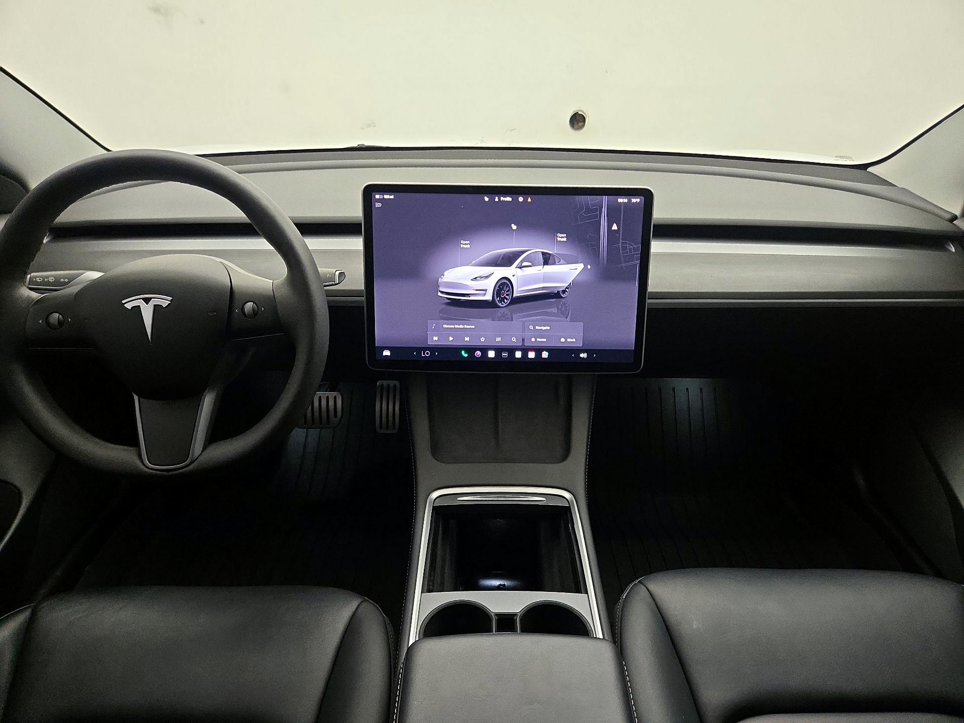 Thumbnail: 2022 Tesla Model 3 - 9