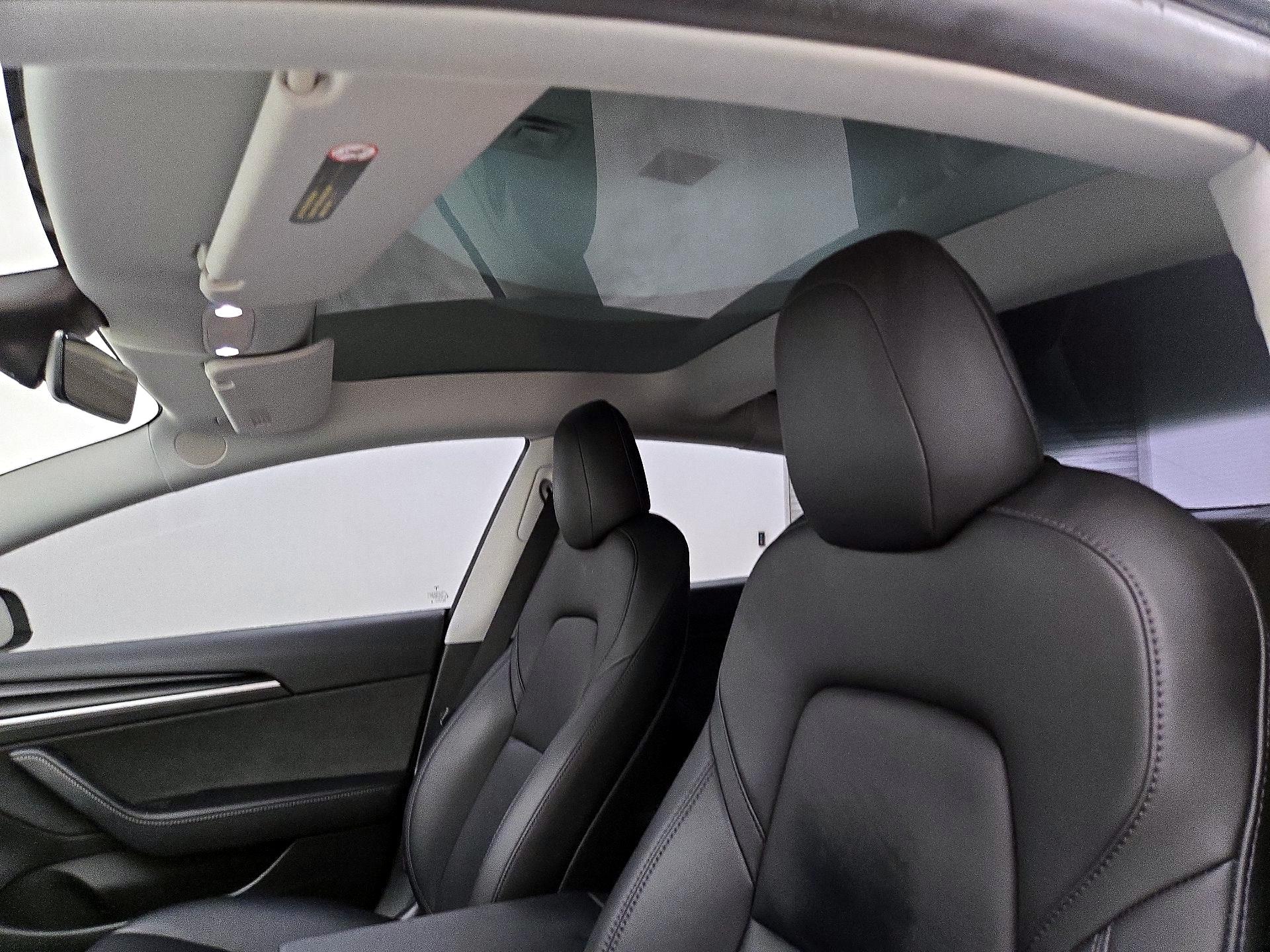 Thumbnail: 2022 Tesla Model 3 - 19