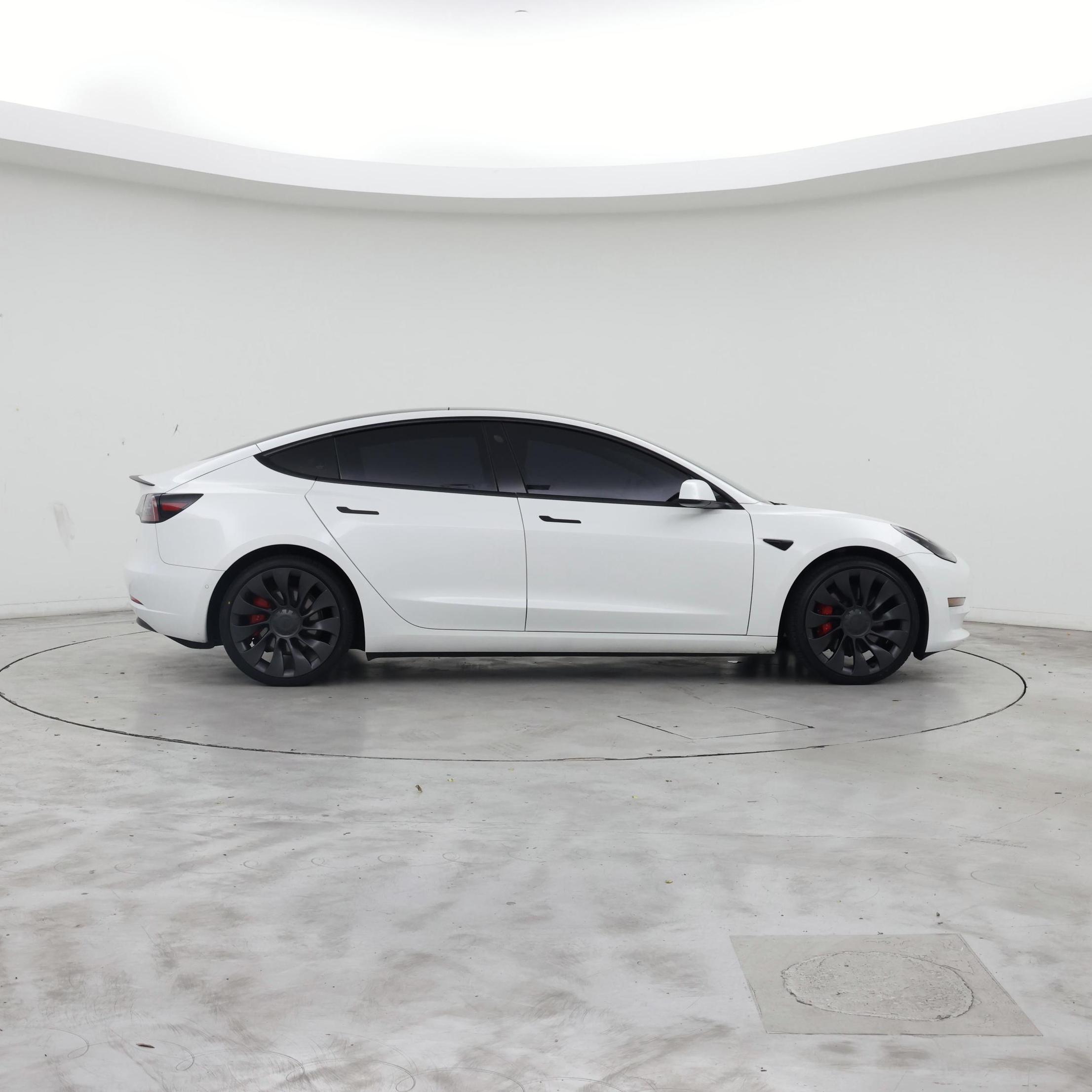 Thumbnail: 2022 Tesla Model 3 - 7