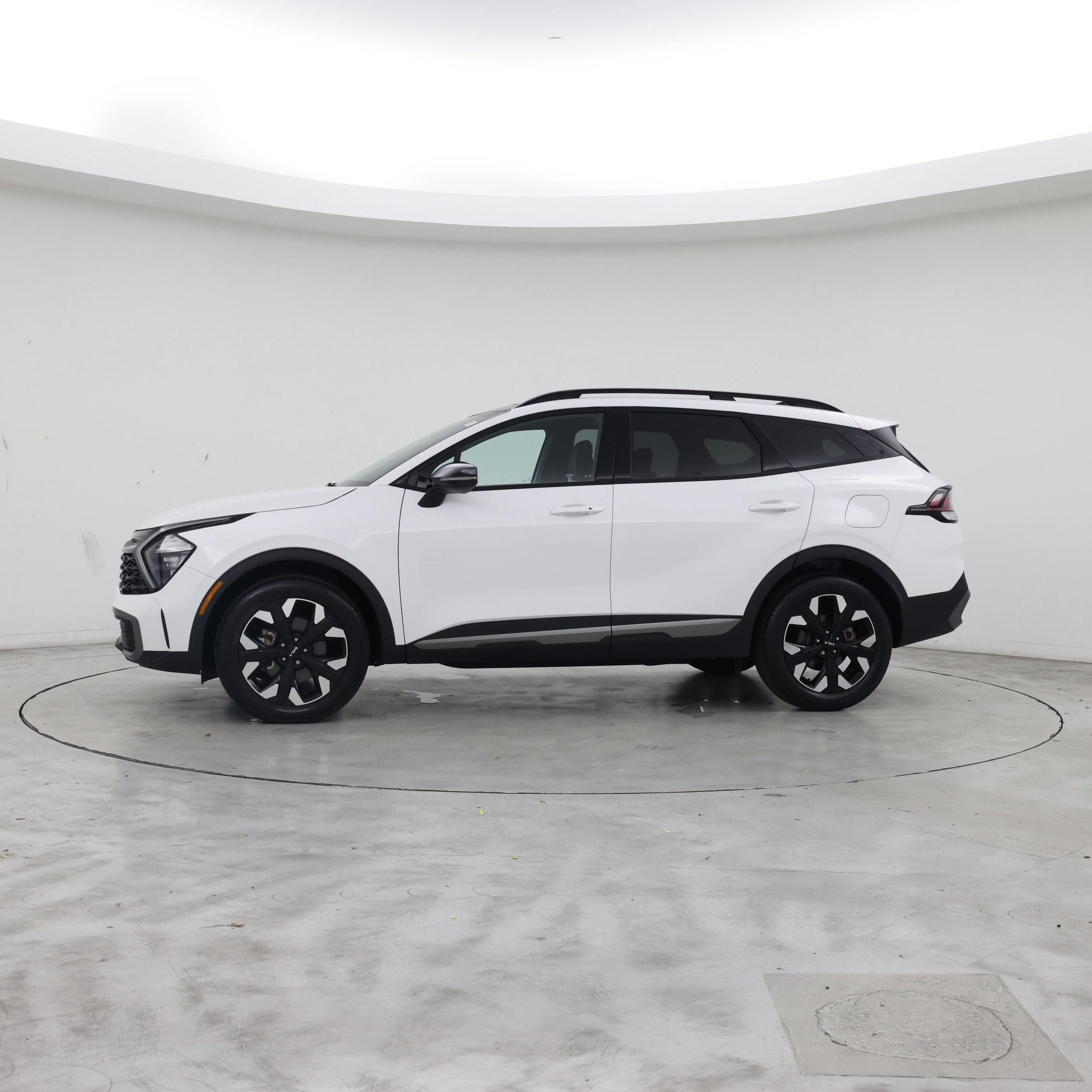 Thumbnail: 2023 Kia Sportage - 3