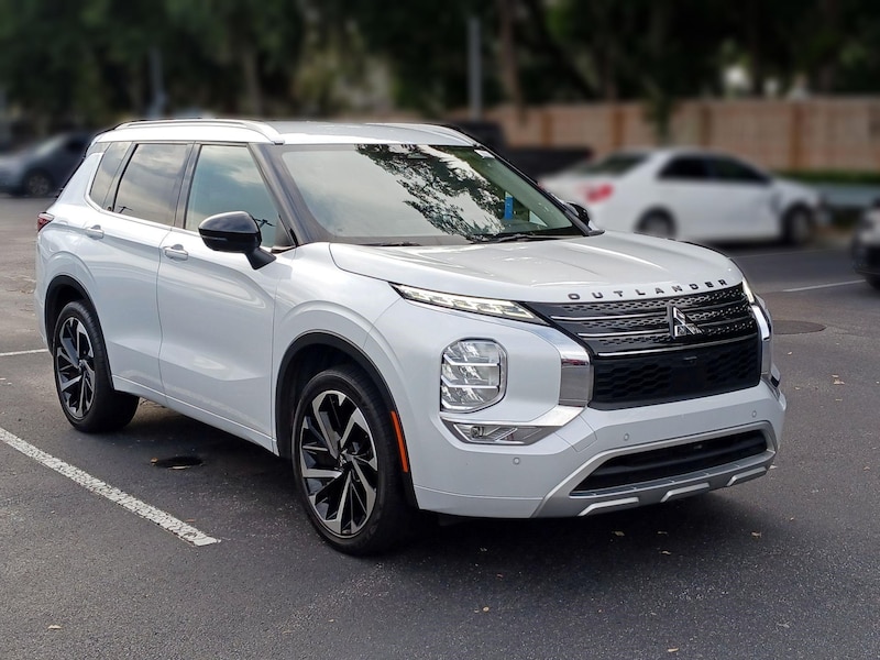 2024 Mitsubishi Outlander SEL