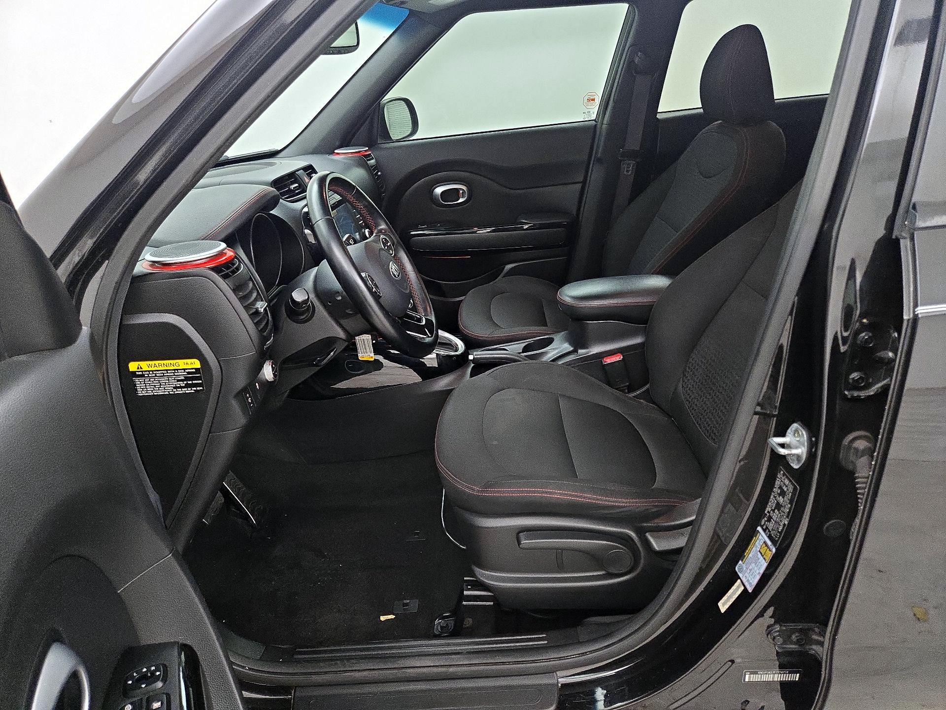 Thumbnail: 2015 Kia Soul - 11