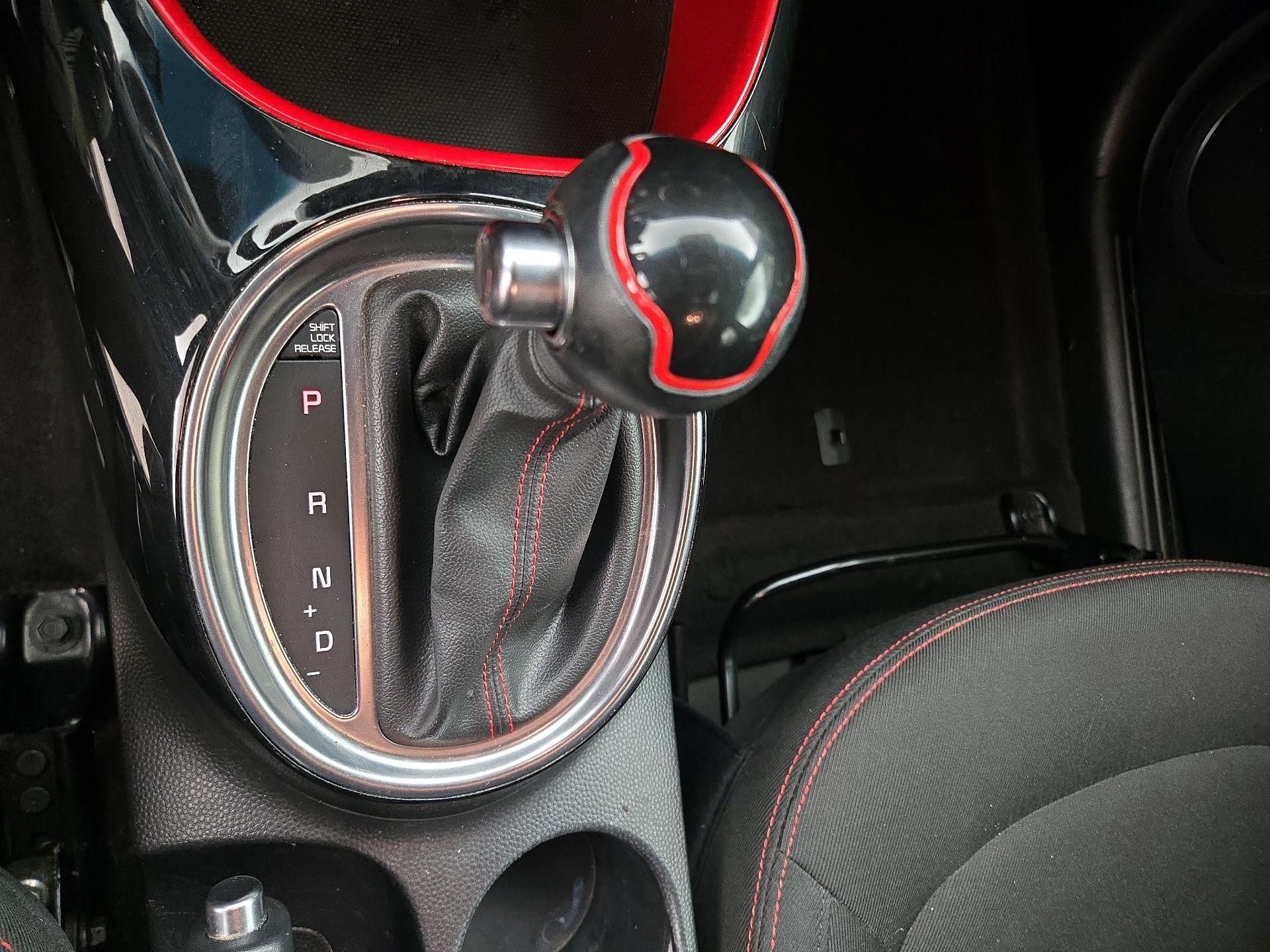 Thumbnail: 2015 Kia Soul - 18