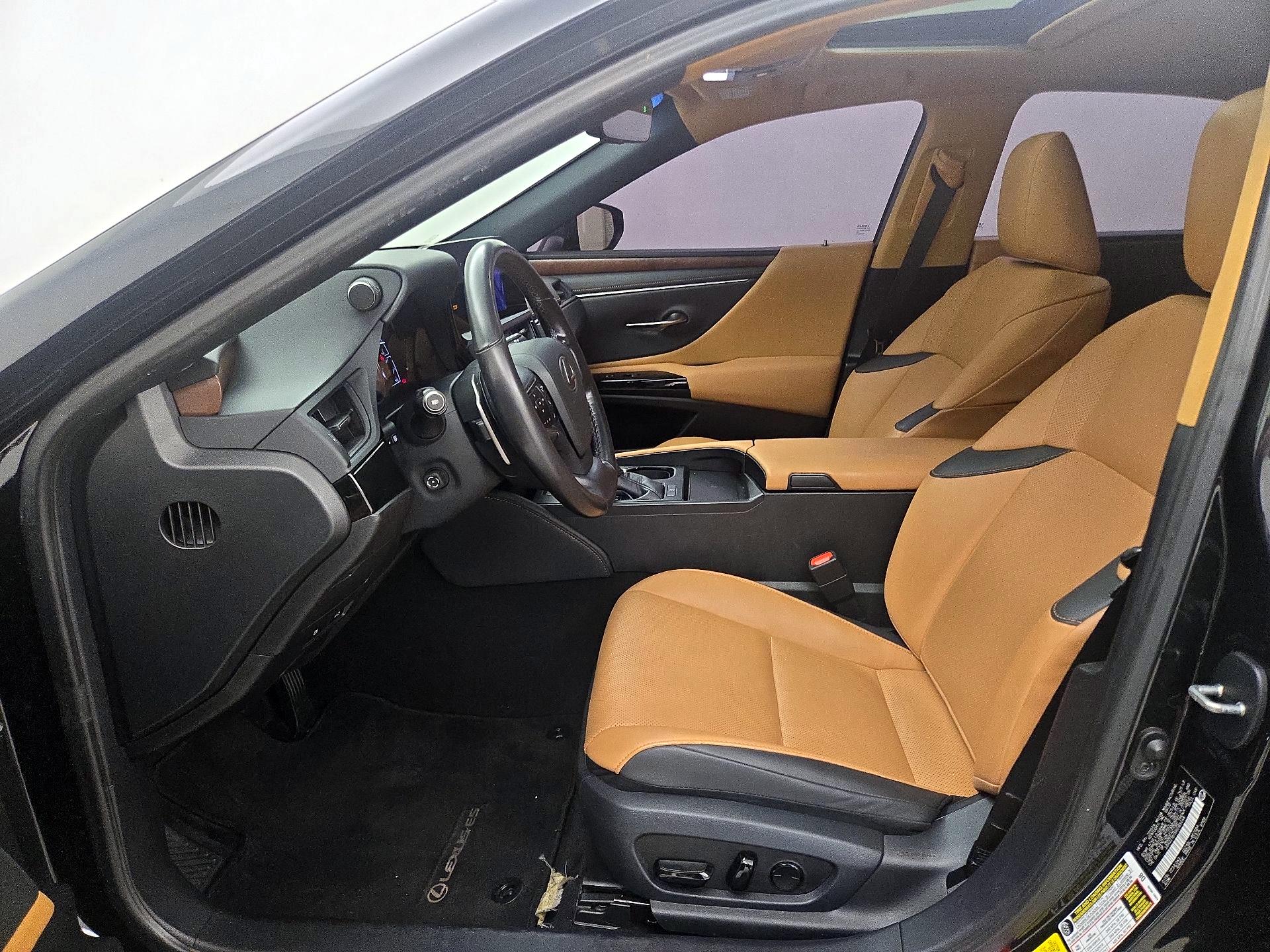 Thumbnail: 2024 Lexus ES - 11
