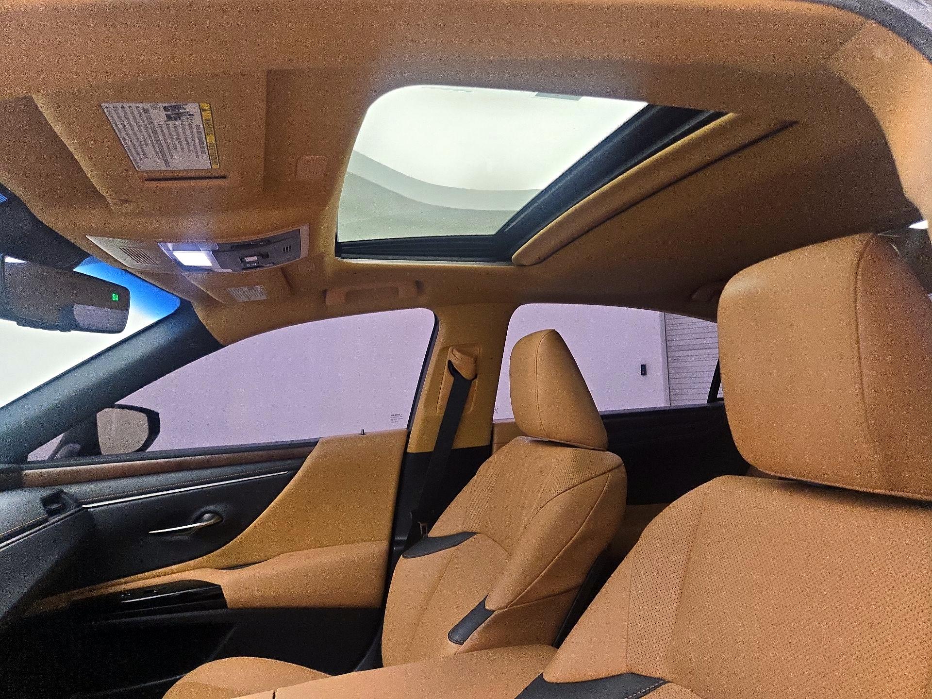 Thumbnail: 2024 Lexus ES - 19