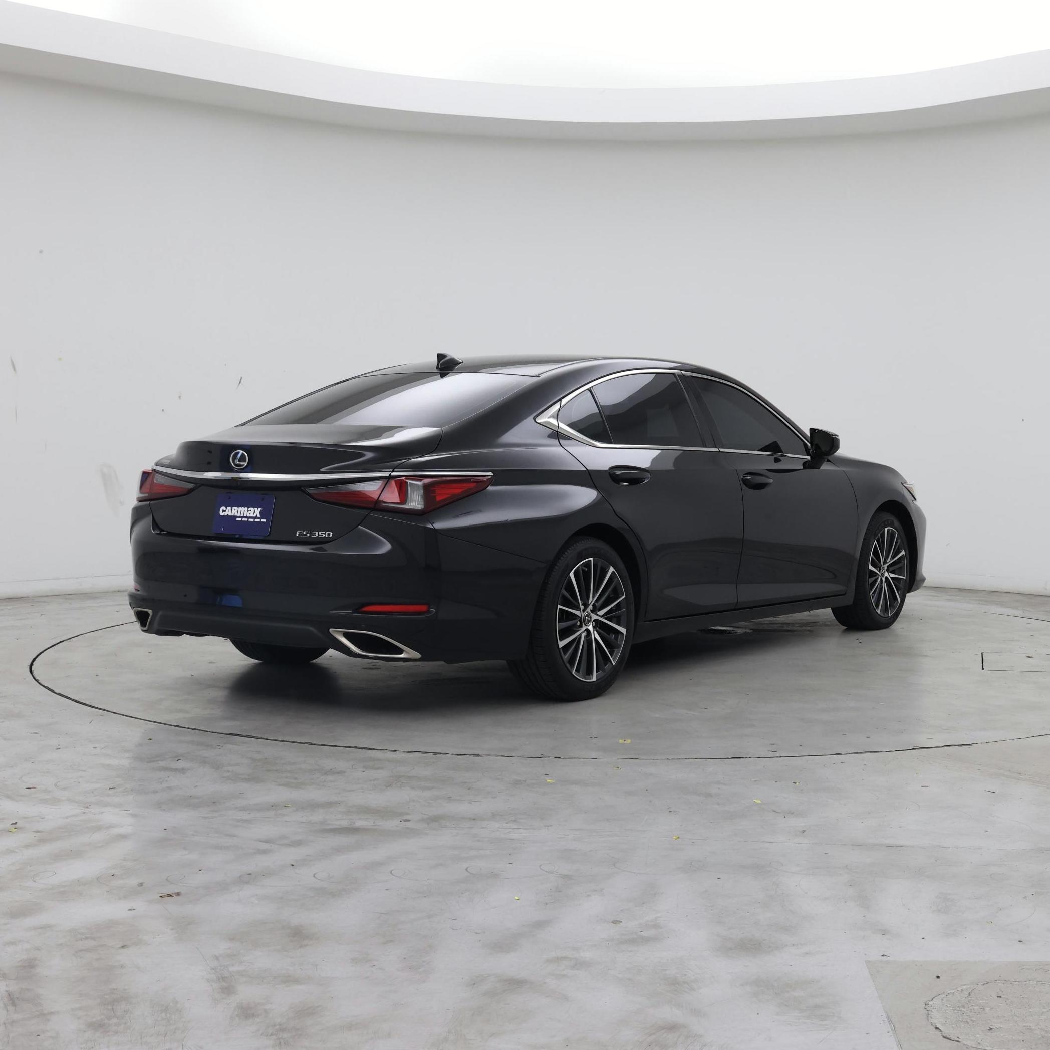 Thumbnail: 2024 Lexus ES - 8