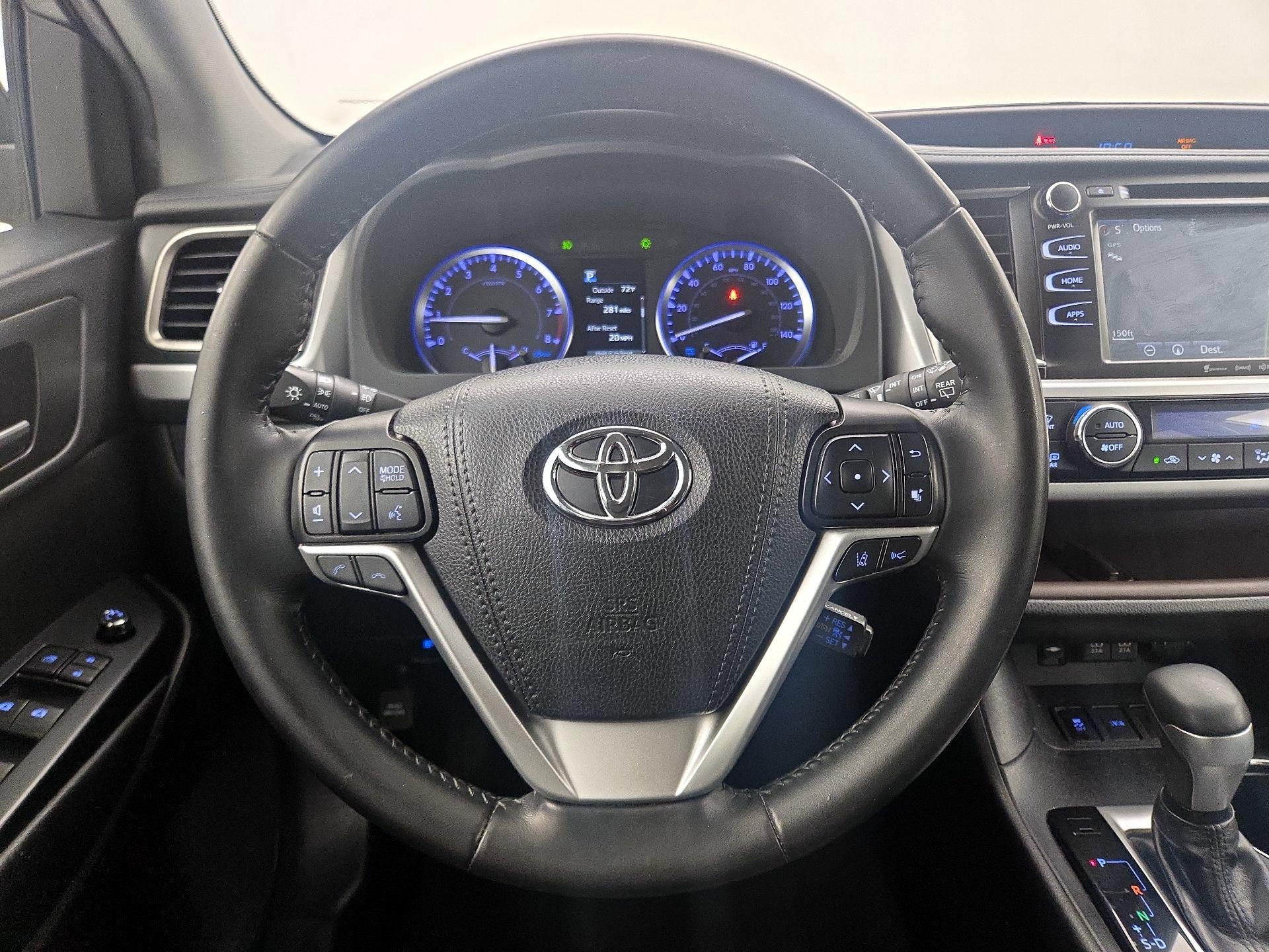 Thumbnail: 2019 Toyota Highlander - 10