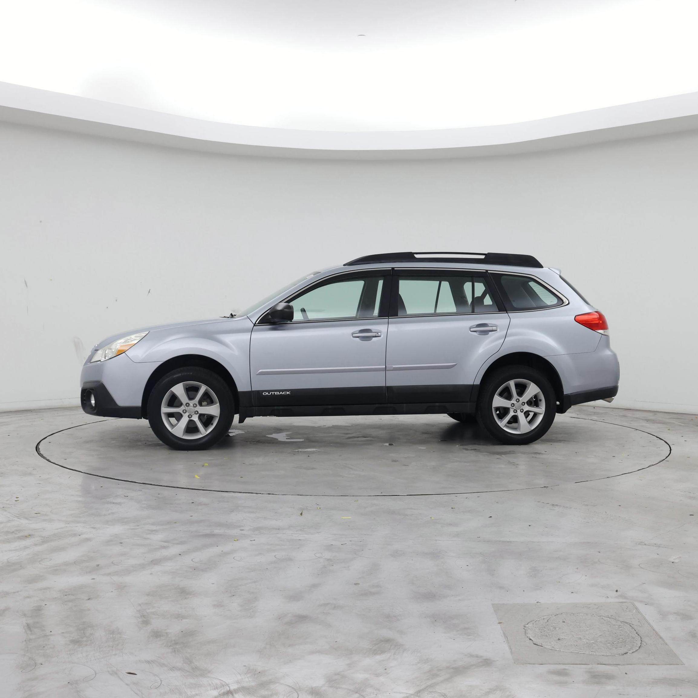 Thumbnail: 2014 Subaru Outback - 3