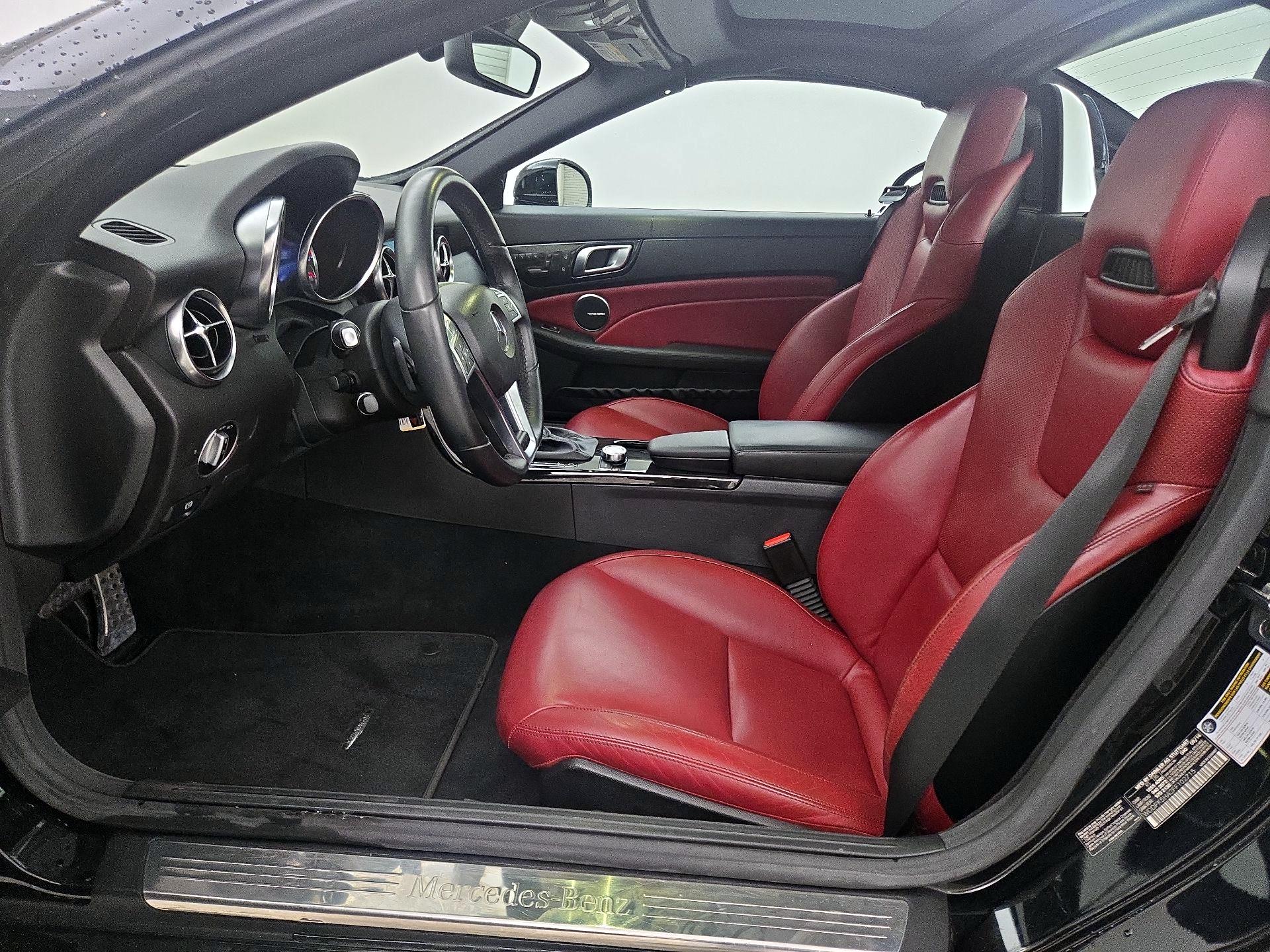Thumbnail: 2015 Mercedes-Benz SLK - 11