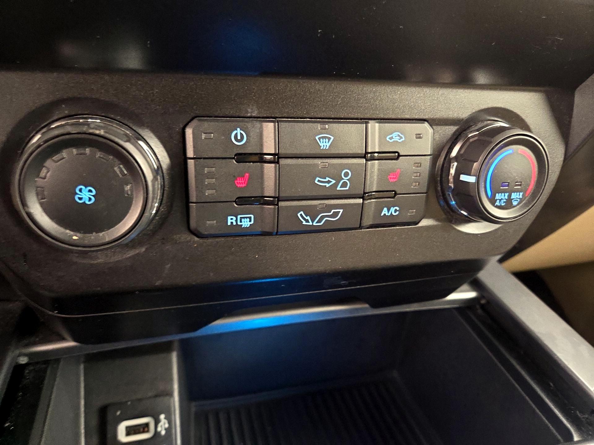 Thumbnail: 2019 Ford F-150 - 17