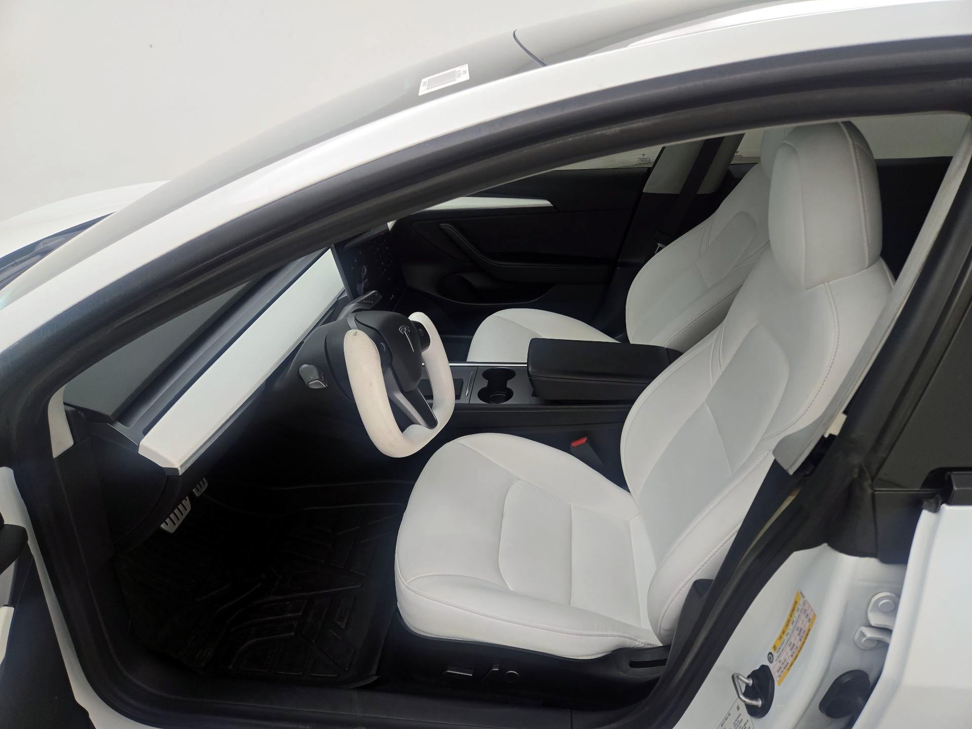 Thumbnail: 2021 Tesla Model 3 - 11
