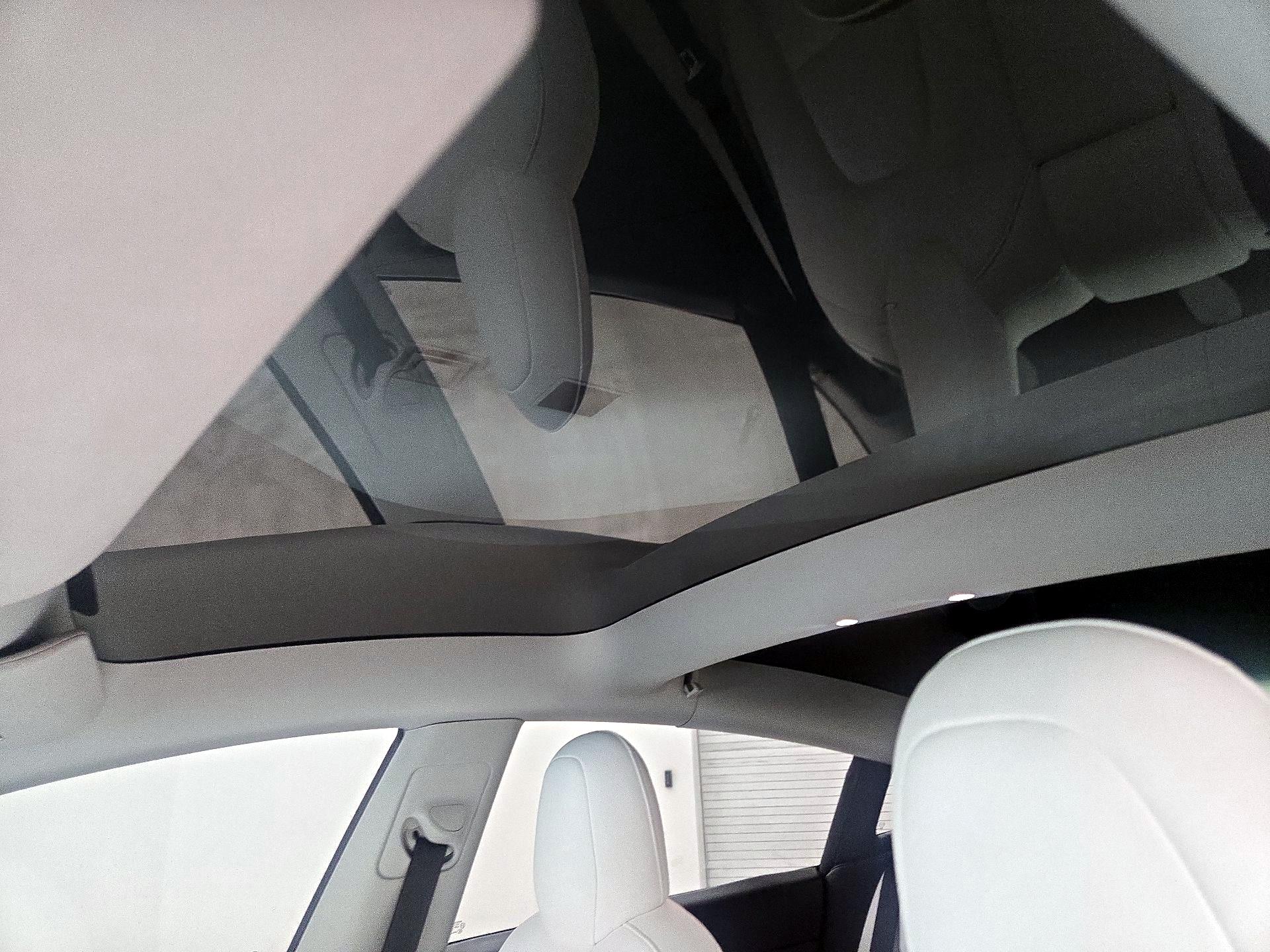 Thumbnail: 2021 Tesla Model 3 - 17