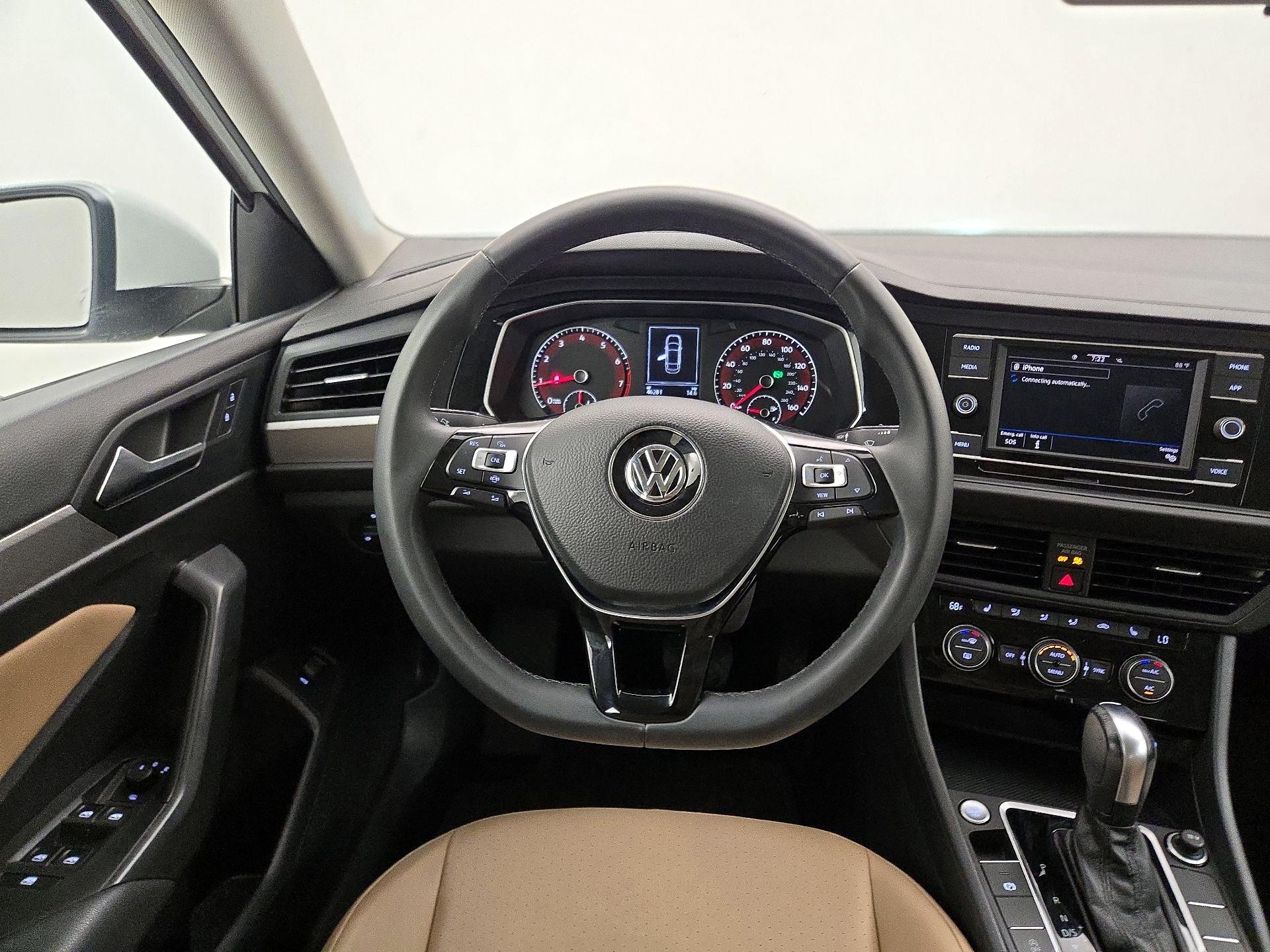Thumbnail: 2020 Volkswagen Jetta - 10