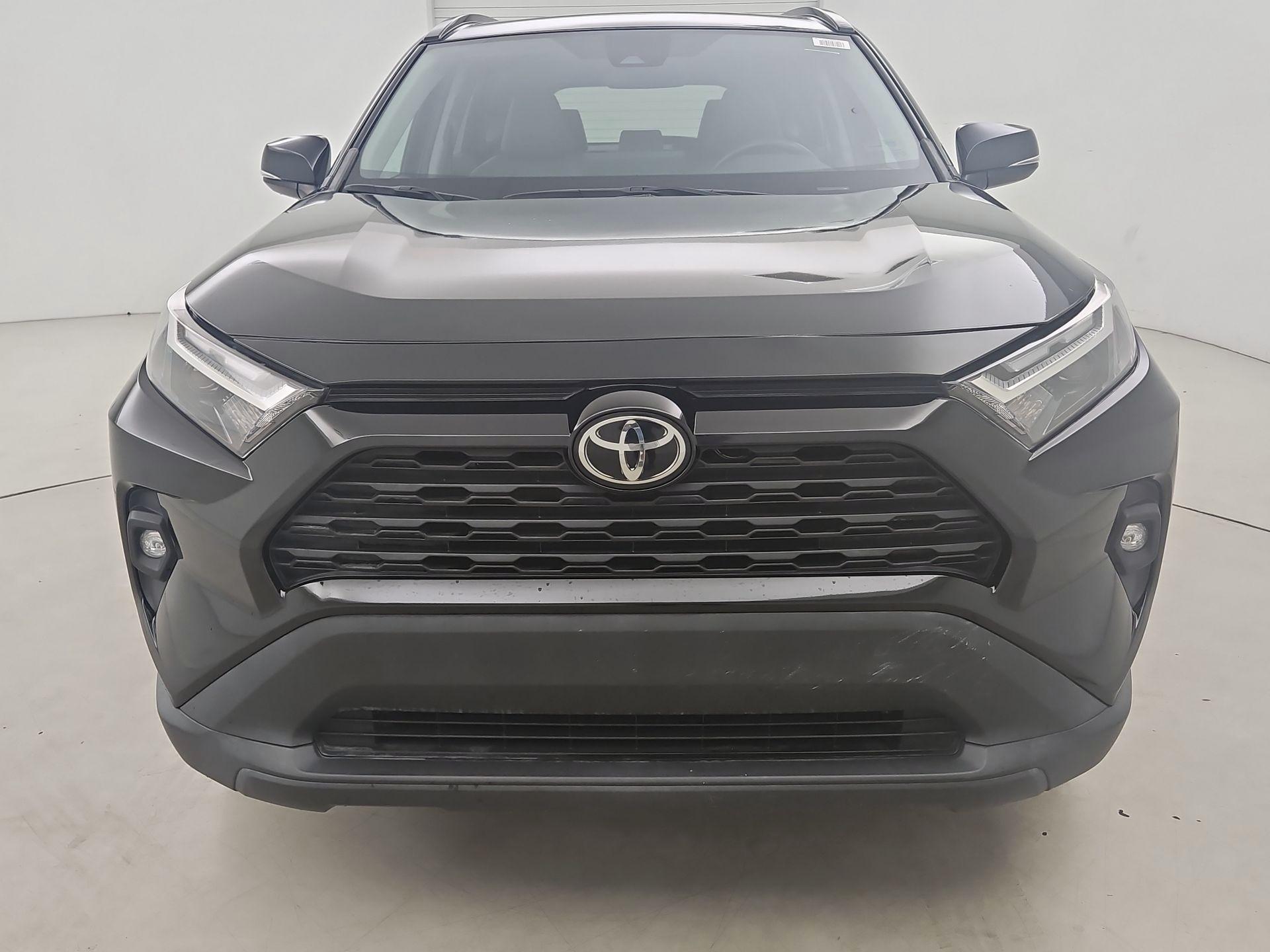 Thumbnail: 2022 Toyota RAV4 - 2