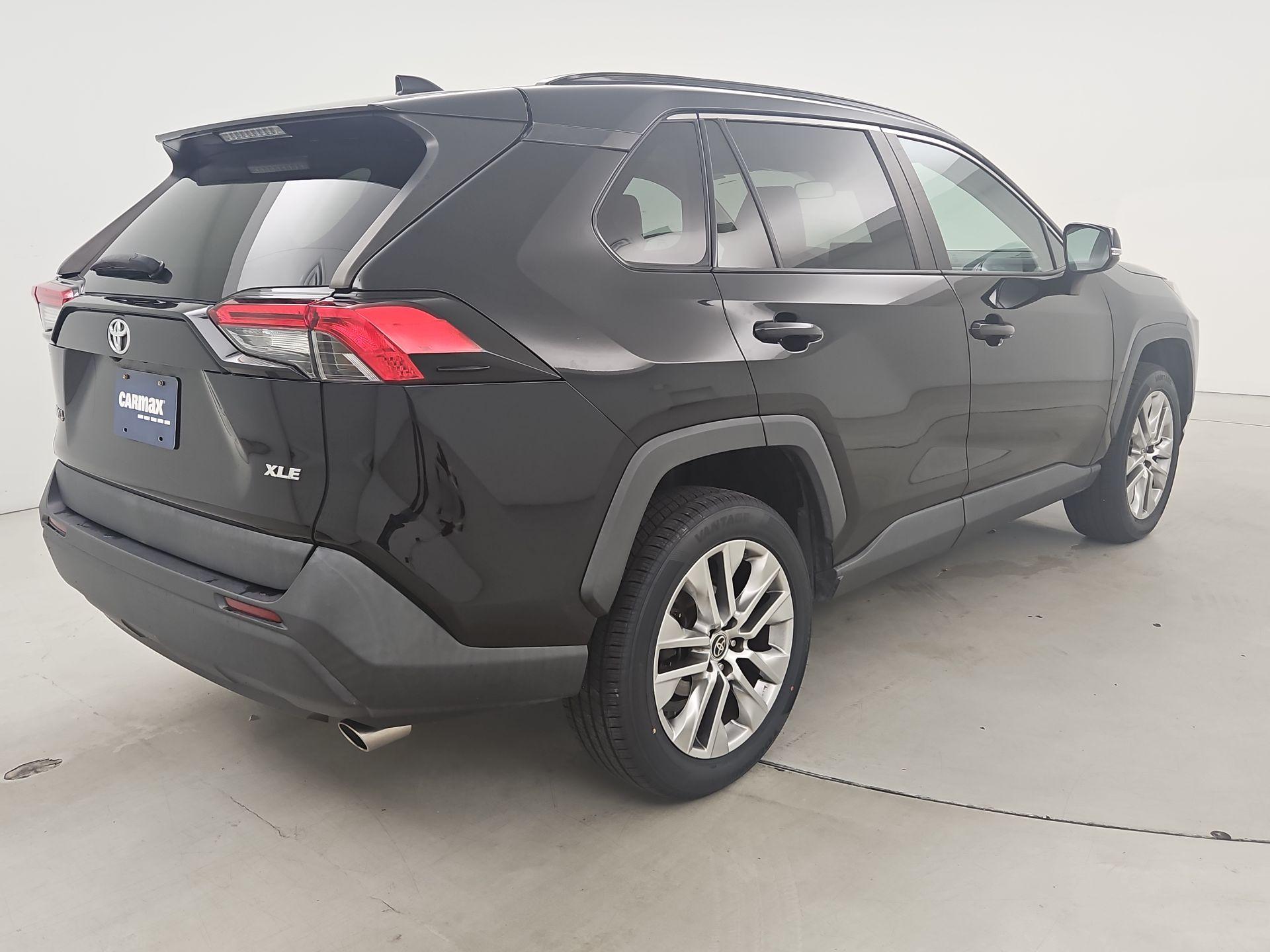 Thumbnail: 2022 Toyota RAV4 - 5