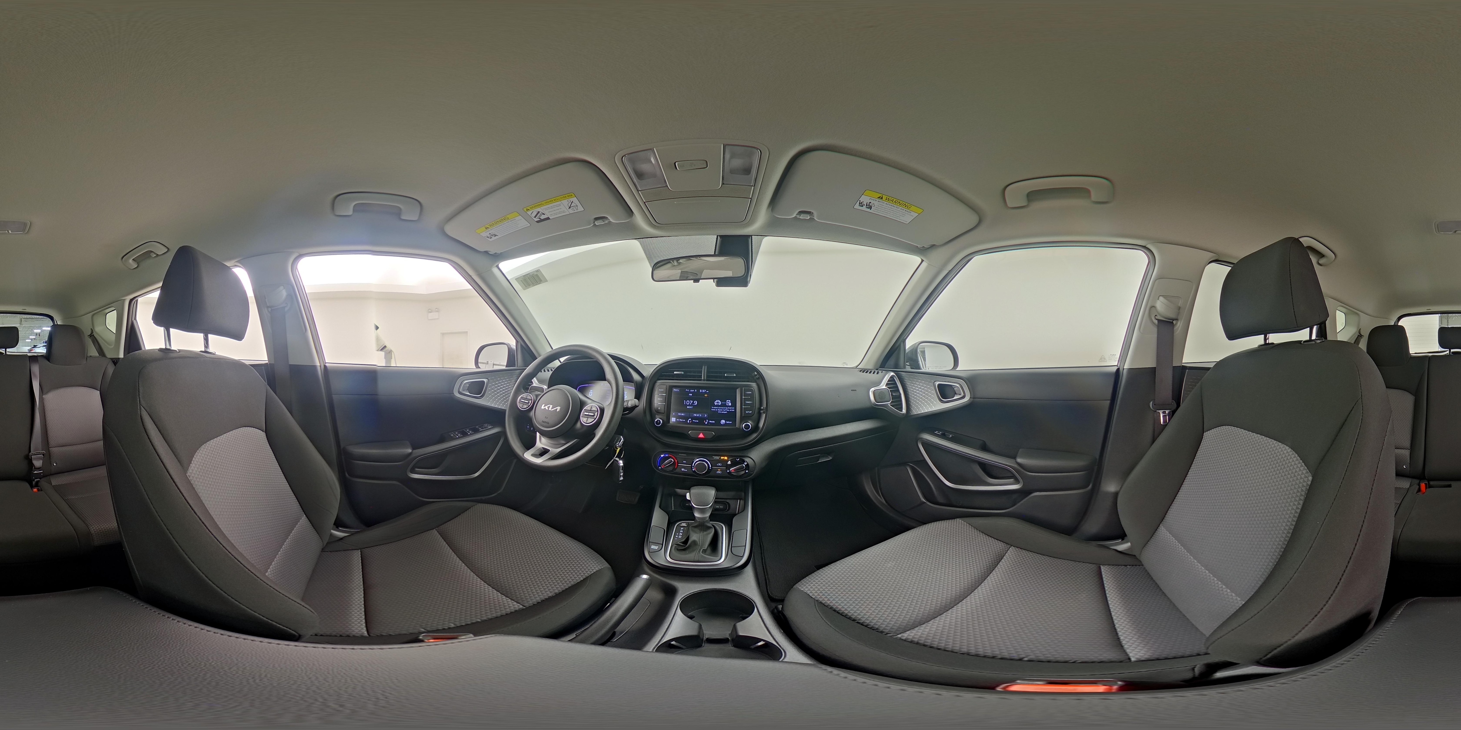 2025 Kia Soul LX - Photo 24