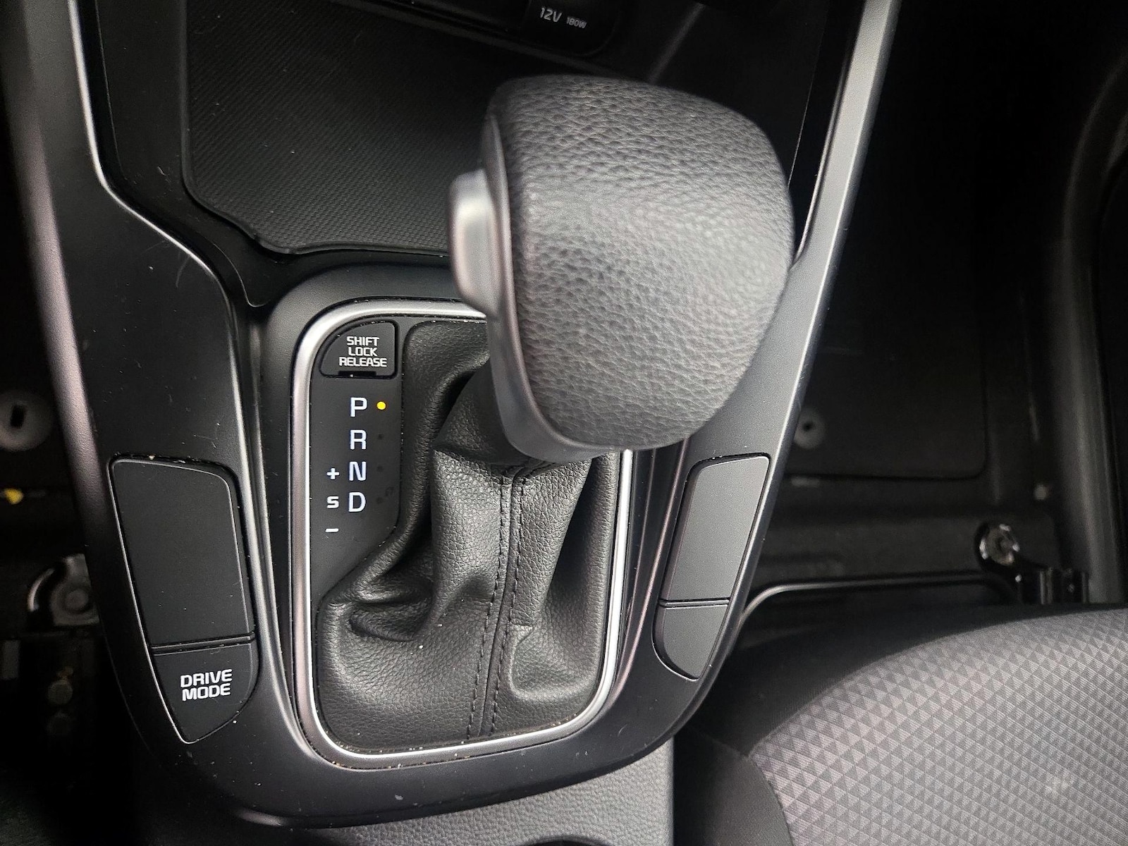 2025 Kia Soul LX - Photo 18