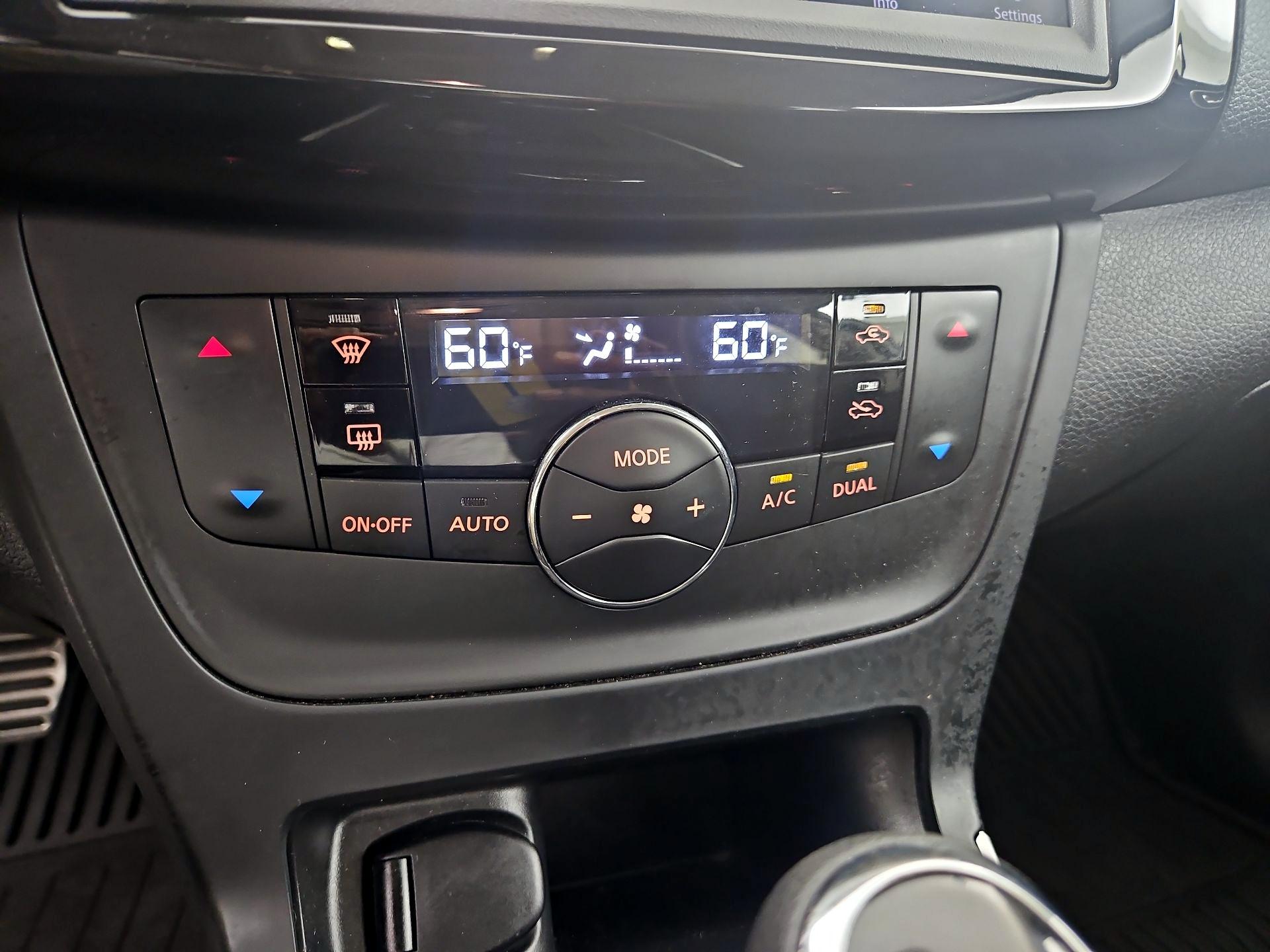 Thumbnail: 2019 Nissan Sentra - 14