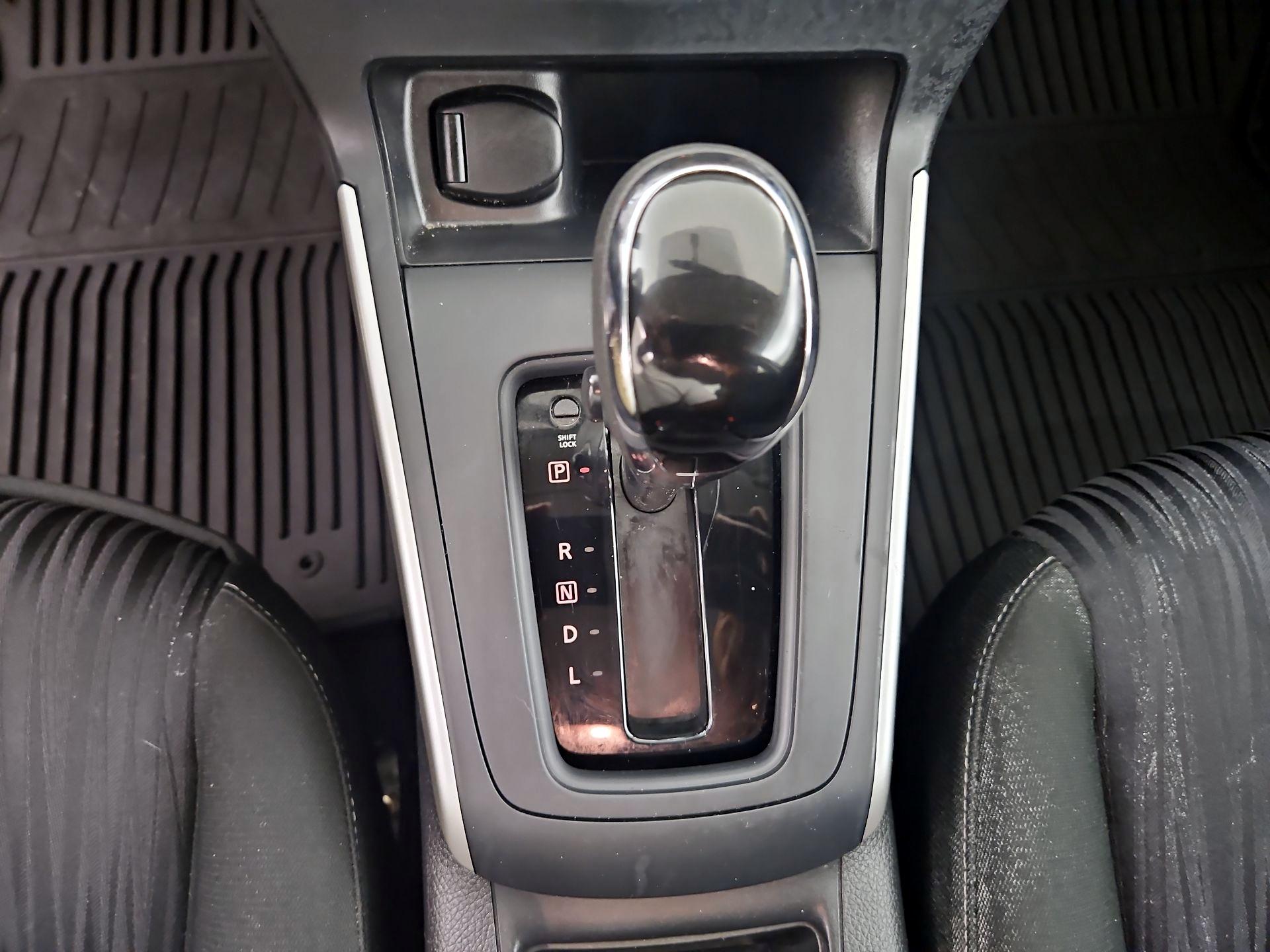 Thumbnail: 2019 Nissan Sentra - 15