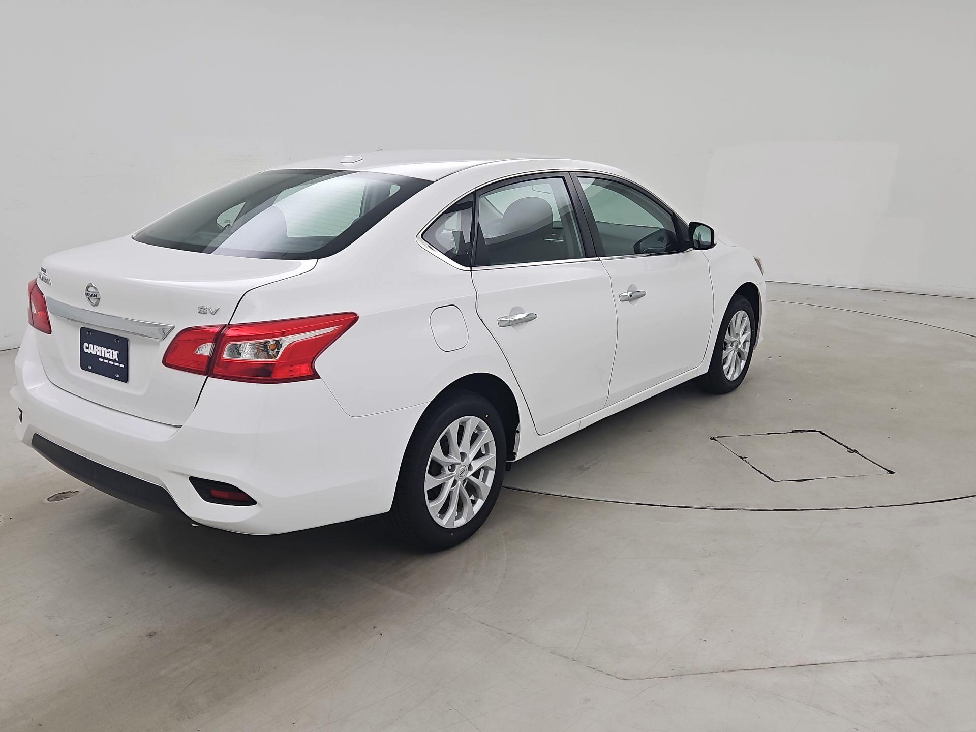 Thumbnail: 2019 Nissan Sentra - 5